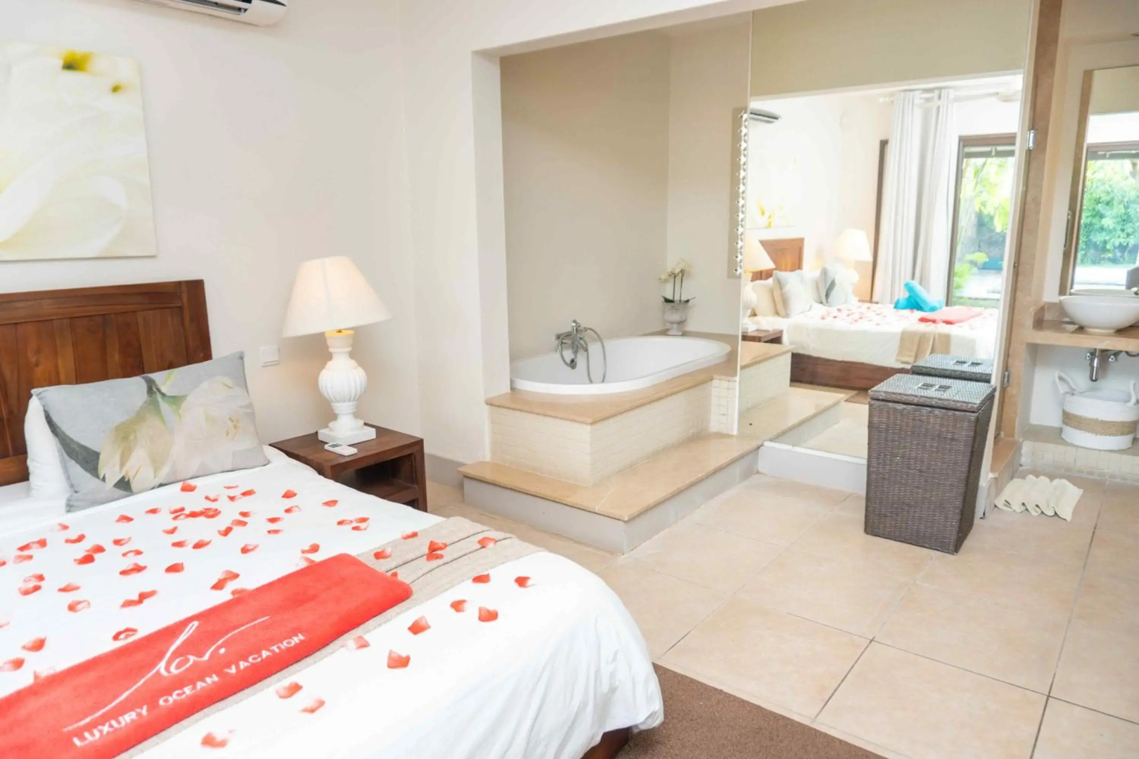 Bon Azur Beachfront Suites & Penthouses with LOV
