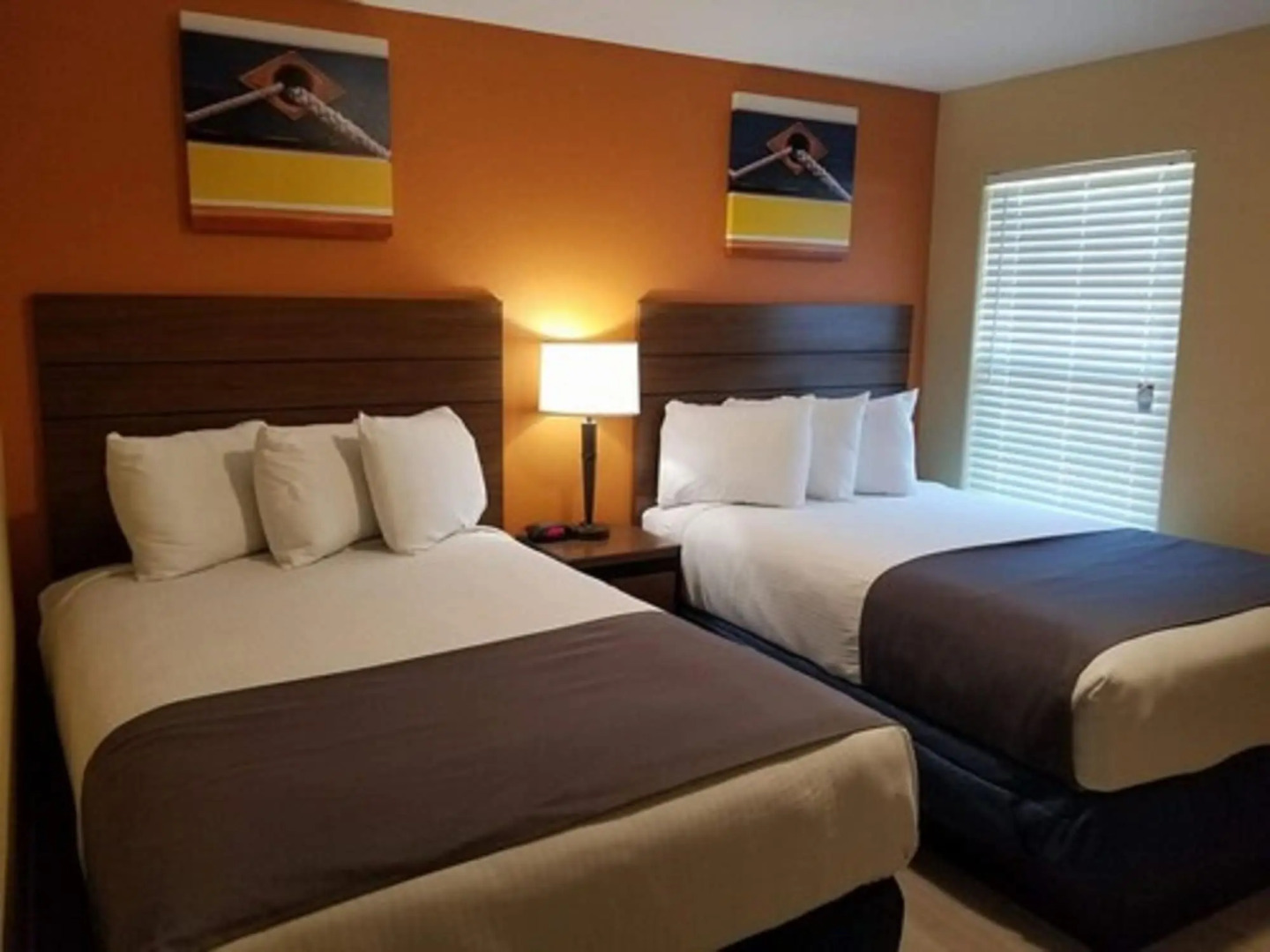 Captain's Quarters Inn