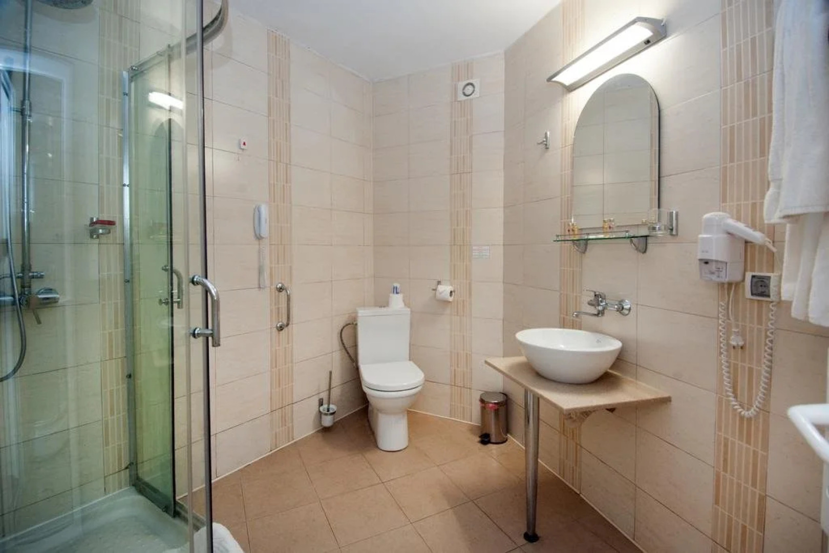 Merlin Alexandria Club Hotel