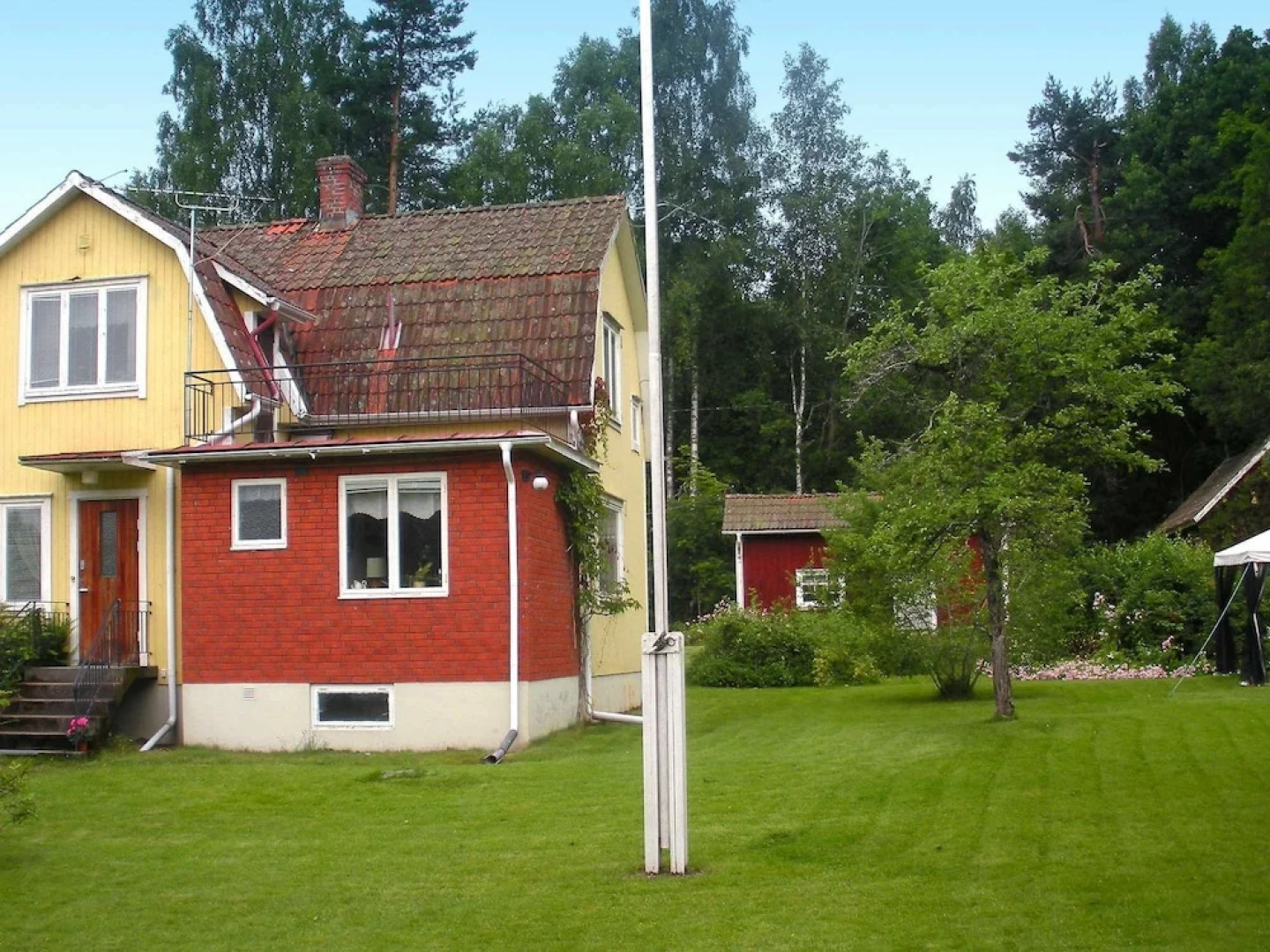Stylish Holiday Home With Garden in Ardennes
