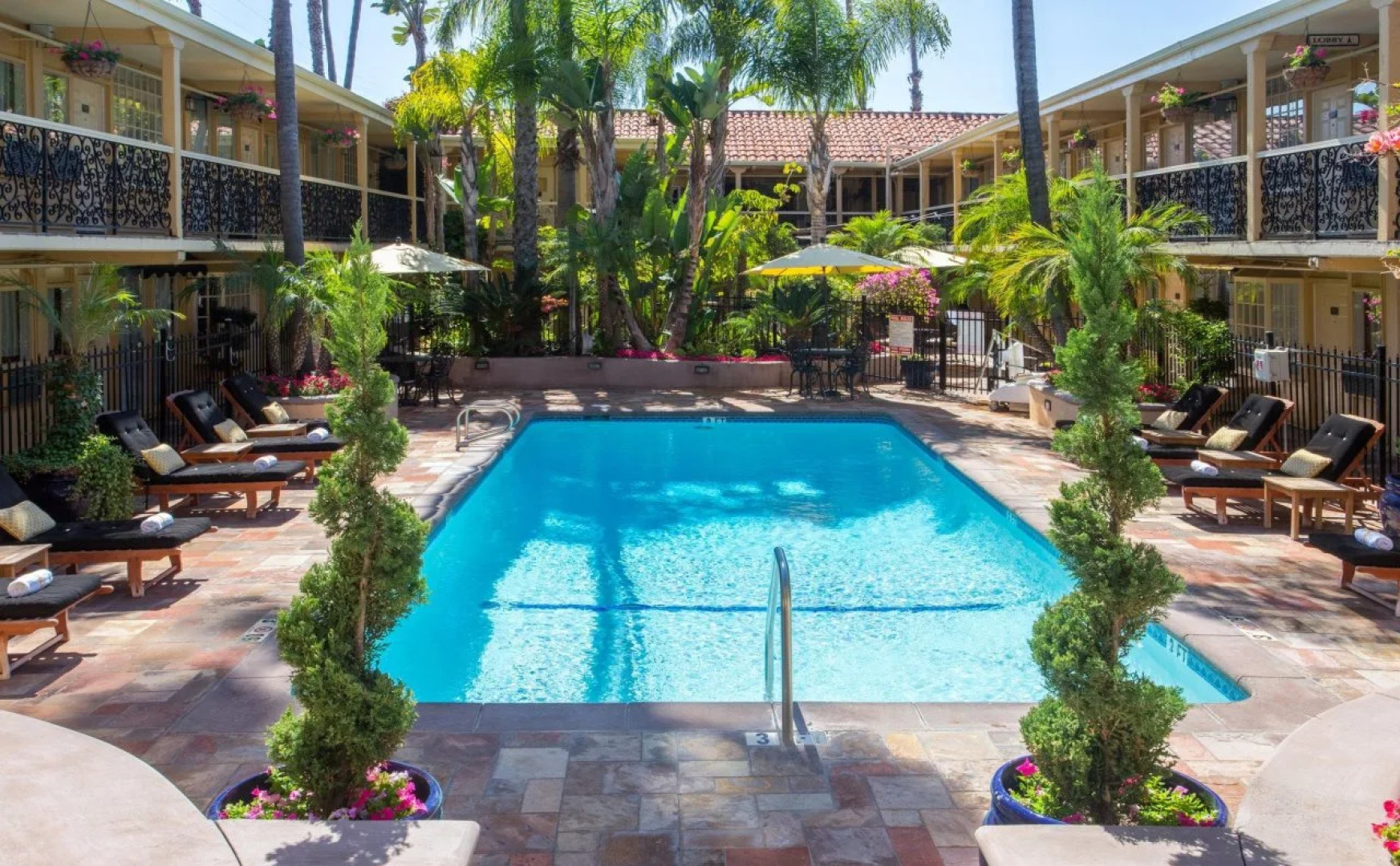 Holiday Inn Laguna Beach