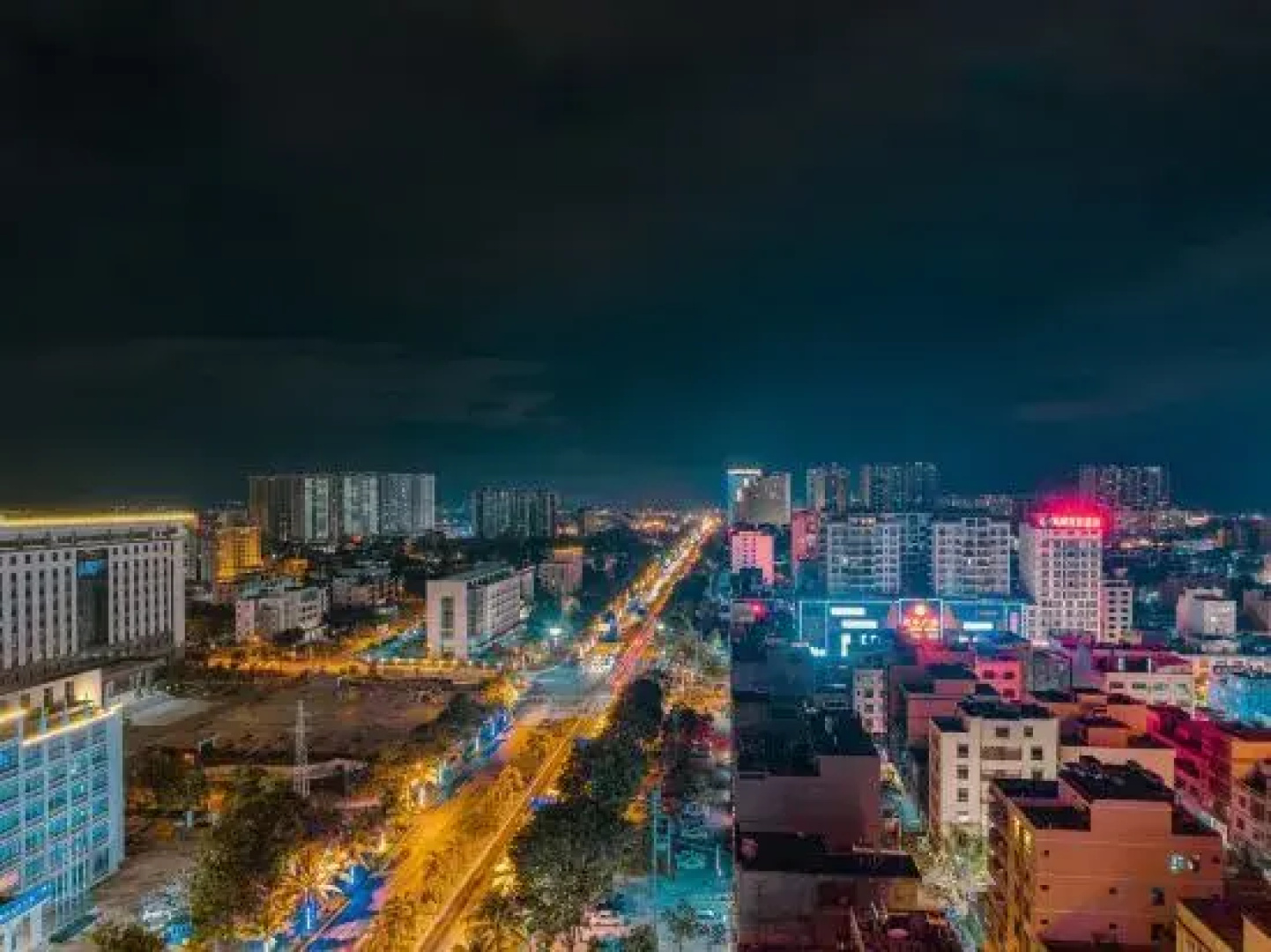 Yiyuan Lanbao Hotel Lingshui