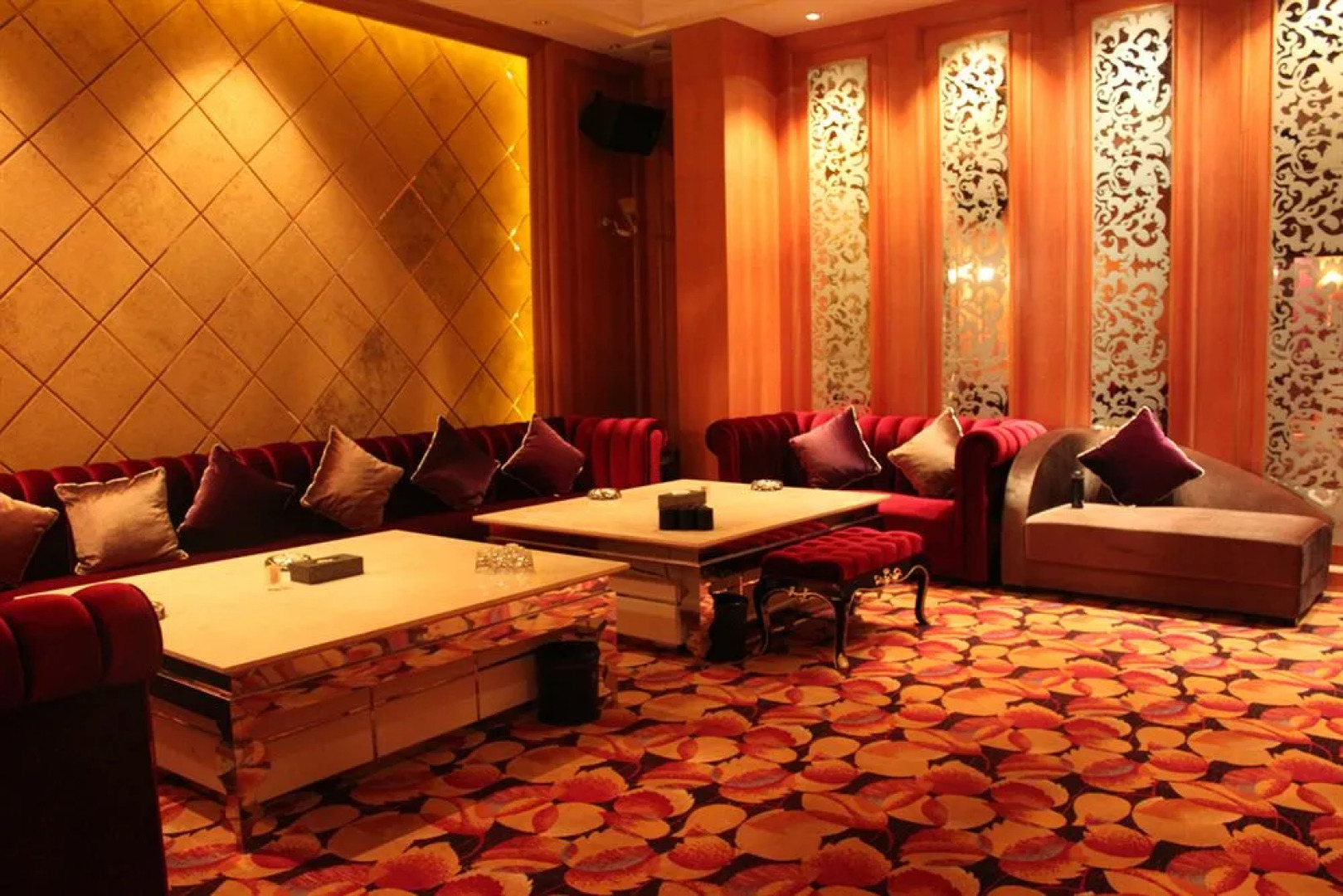 S&N Phoenix Comfort Villa