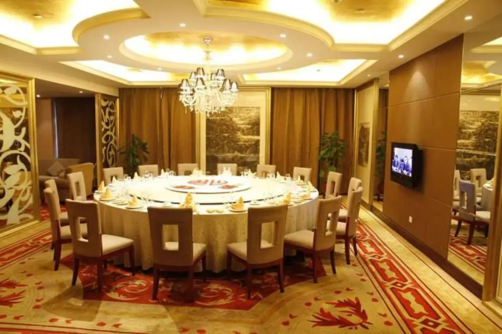 Yiyang Huatian Hotel