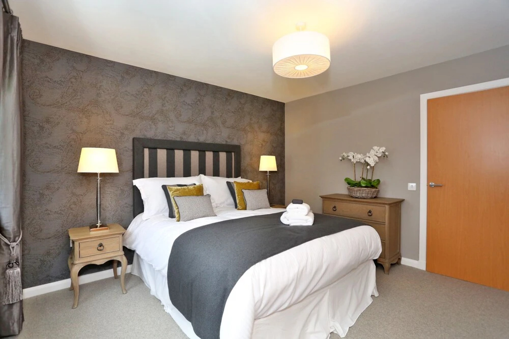 Town & Country Apartments -Priory Park