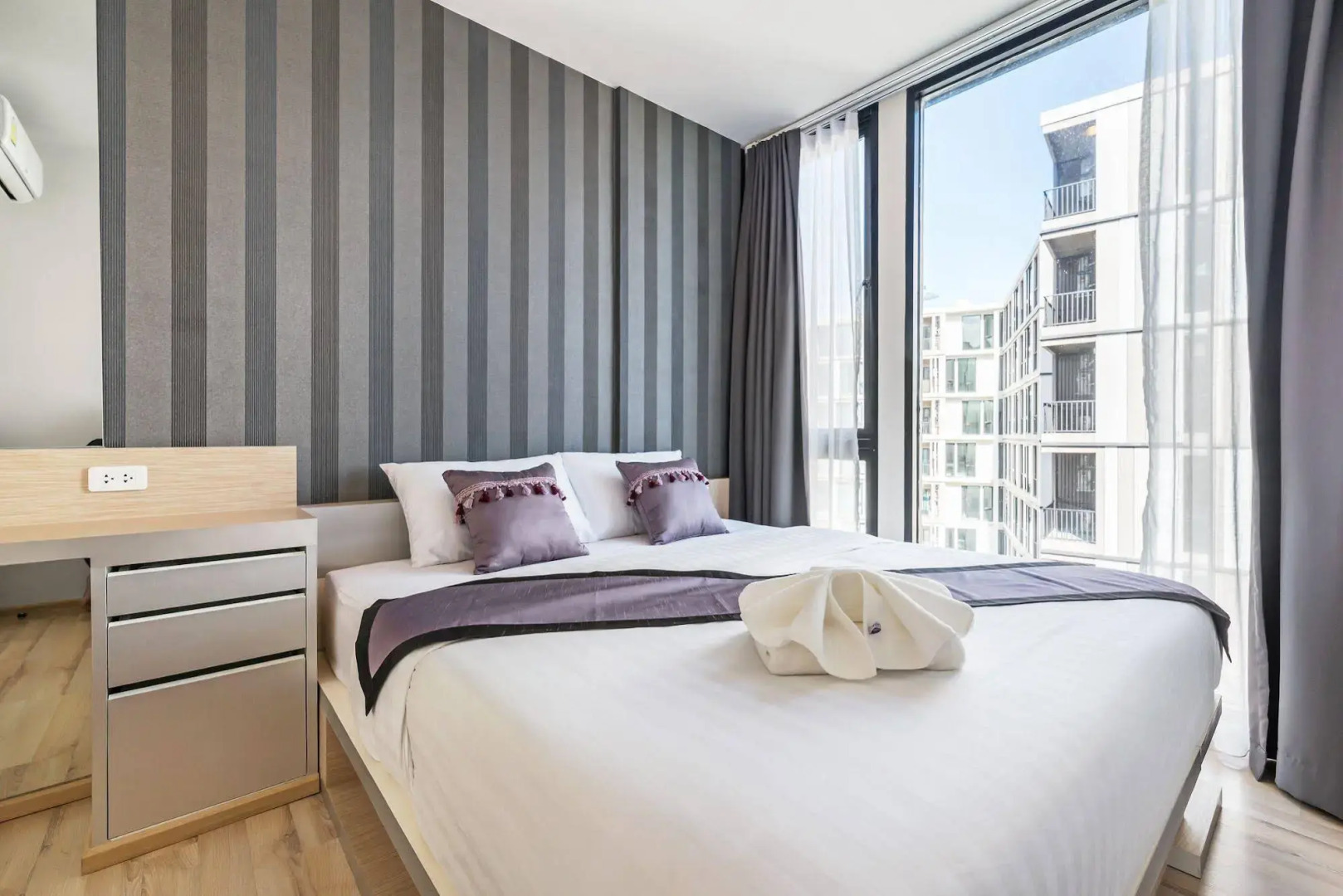 THE BASE Uptown By Favstay