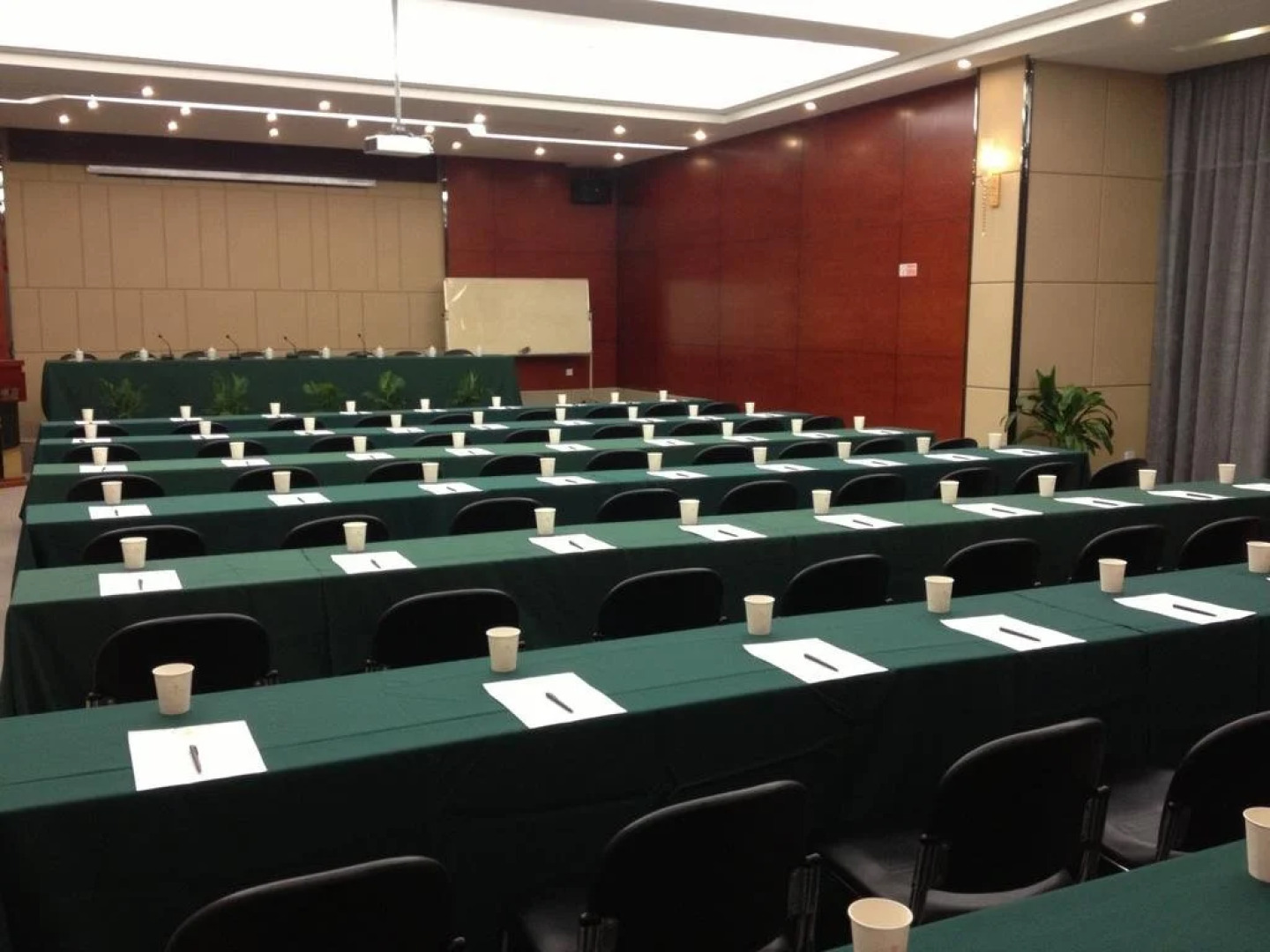 Celebrity City Hotel Xiangzhou