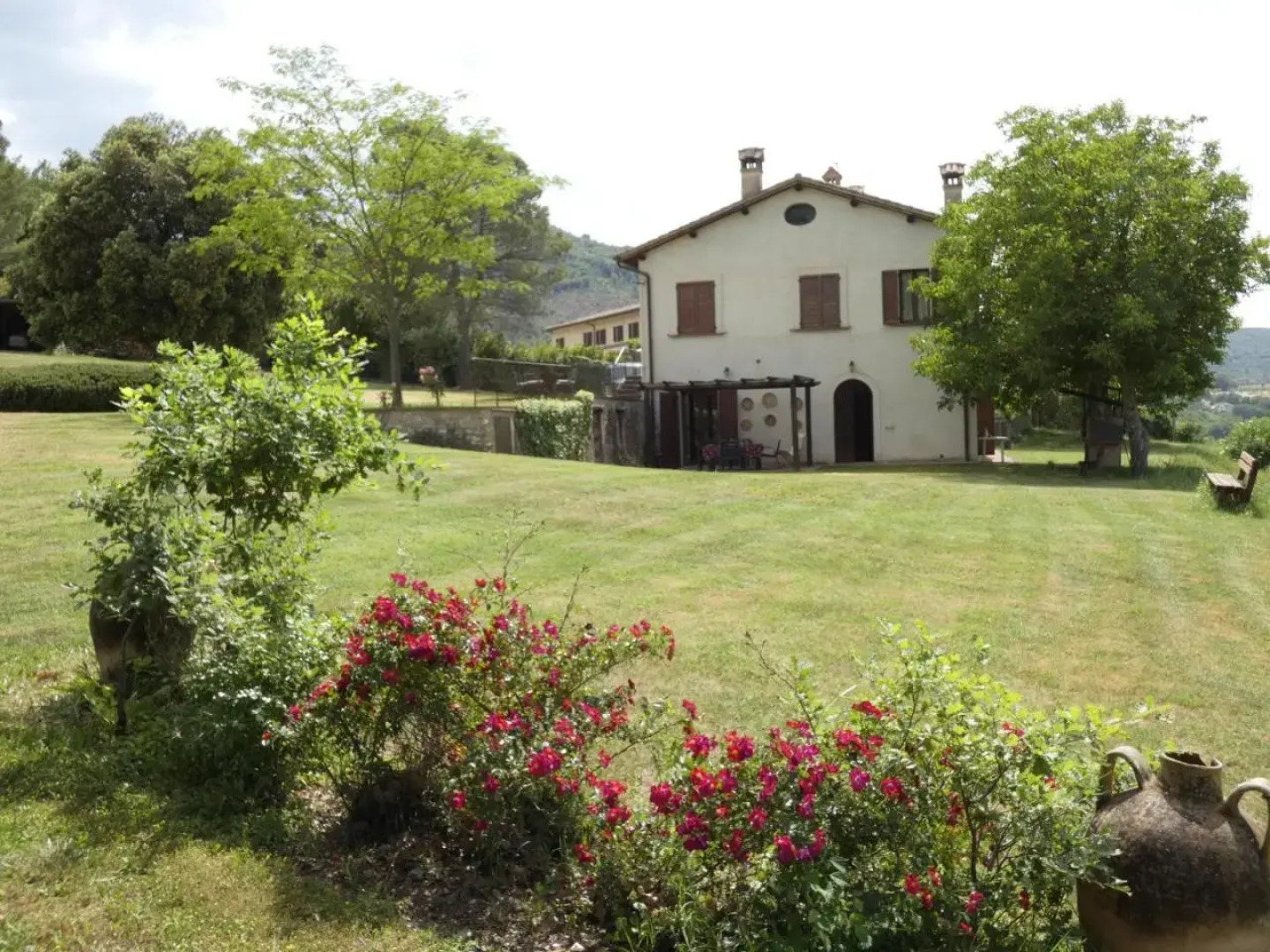 Scappo in Umbria, la Cantinetta