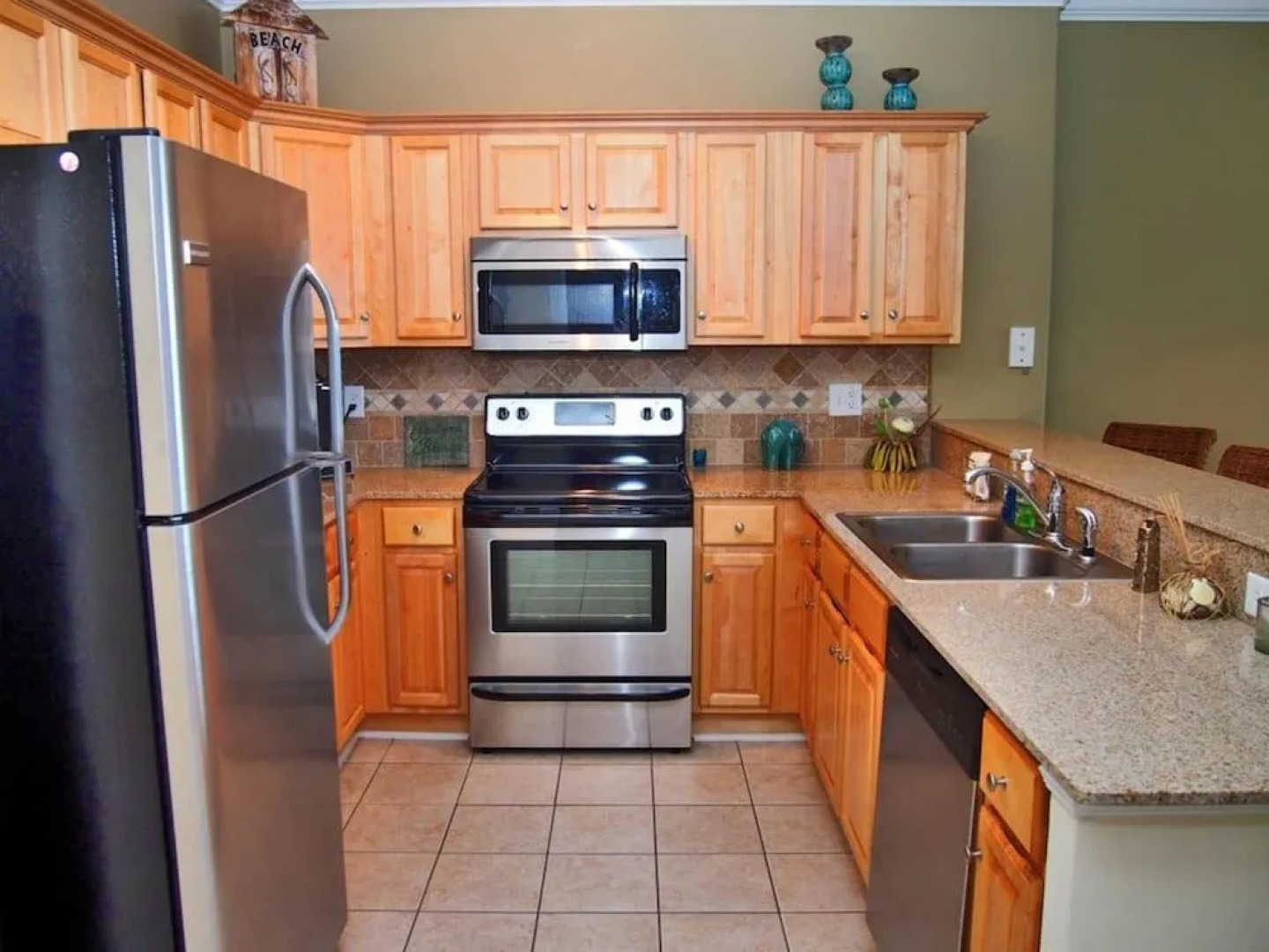 Tropic Winds Condominium