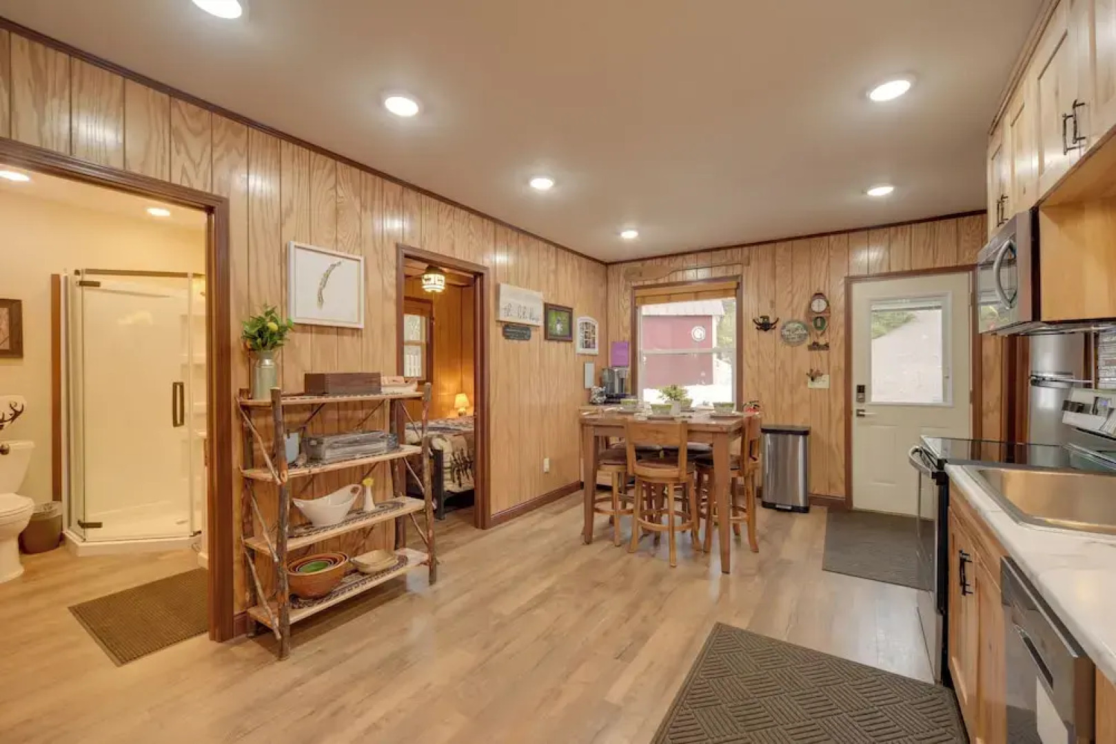 Solon Springs Getaway w/ Dock & Kayaks!