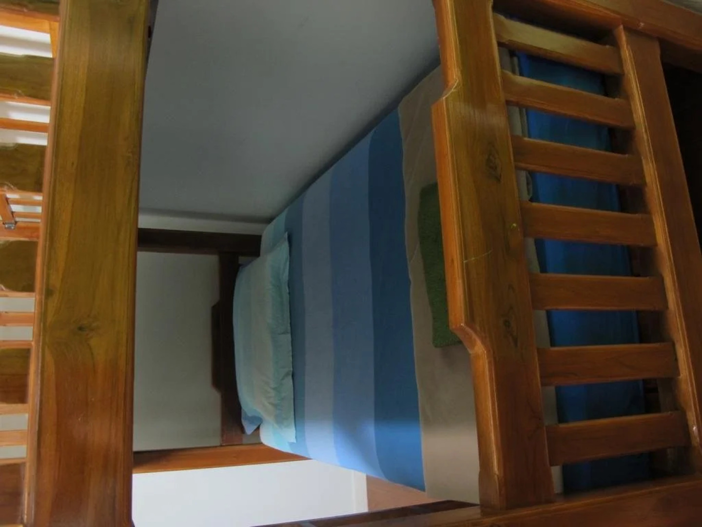 The Oasis Hostel - Adults Only