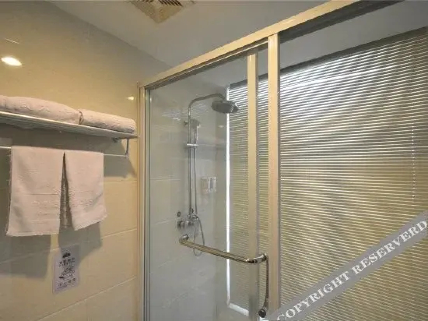 Qingmian Light Luxury Hotel (Luohe East Bund Branch)