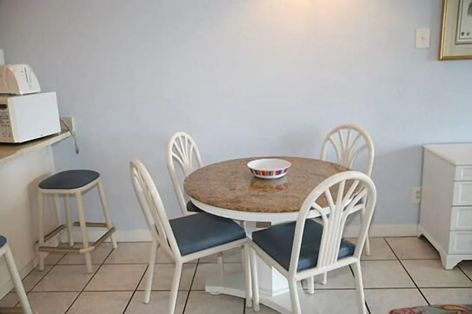 Traders Inn Beach Club