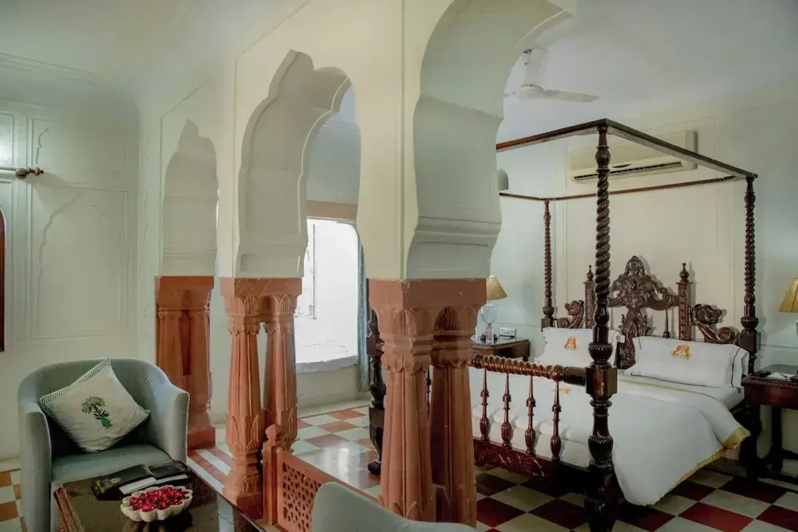 Shahpura Abhaneri Resort