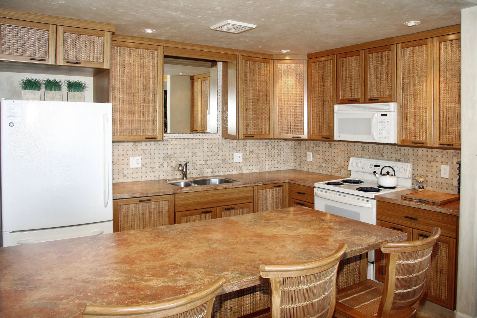 Makena Surf - CoralTree Residence Collection