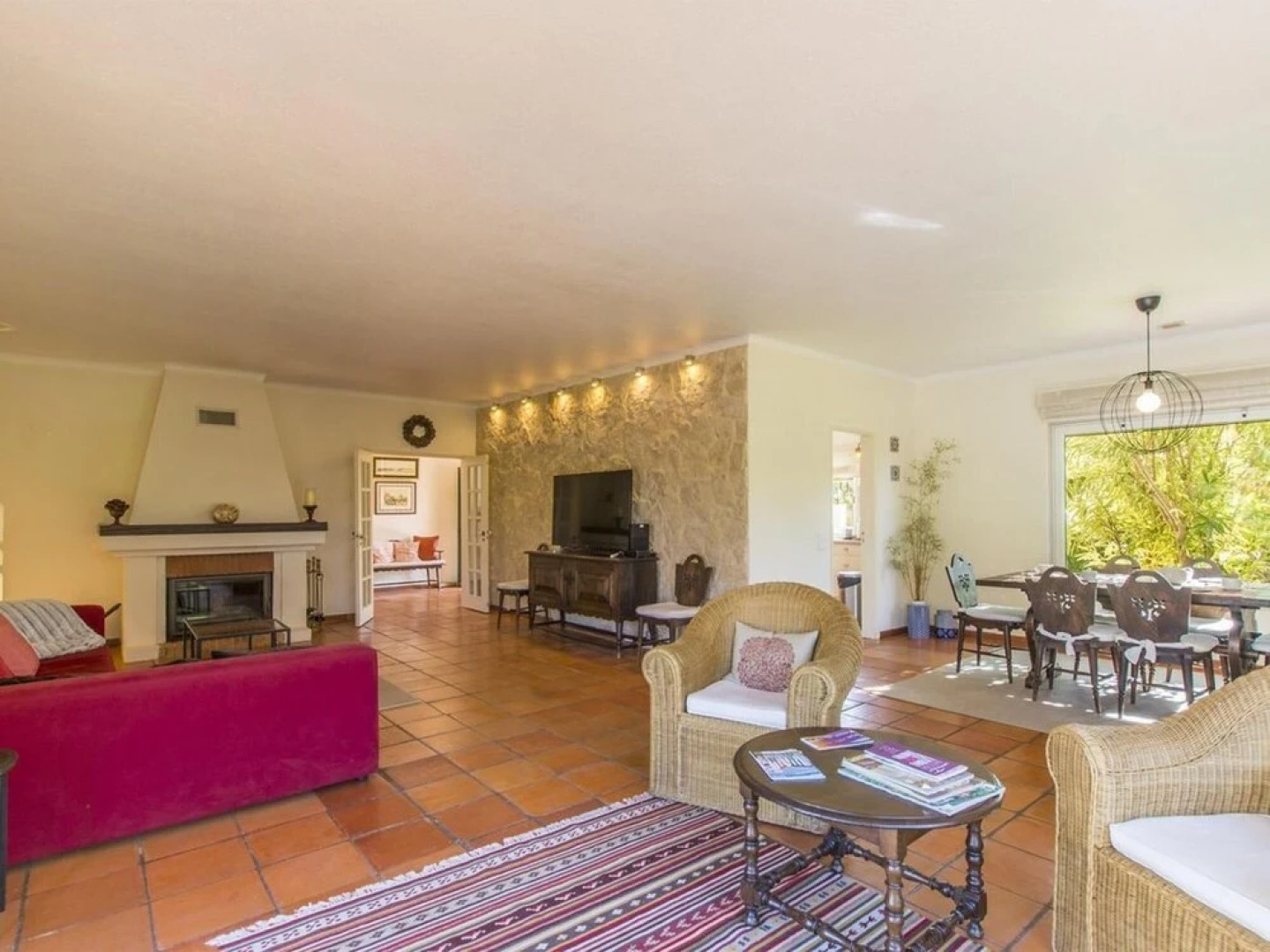 Villa Goreti AL in Amora