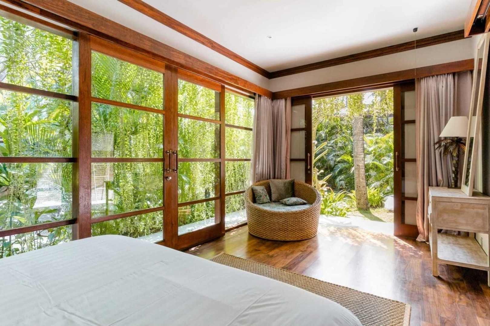 Villa Manis Beachfront