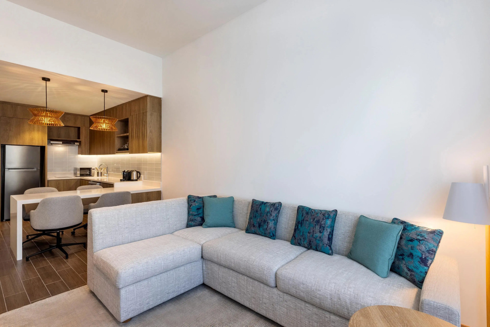 Element Al Mina, Dubai