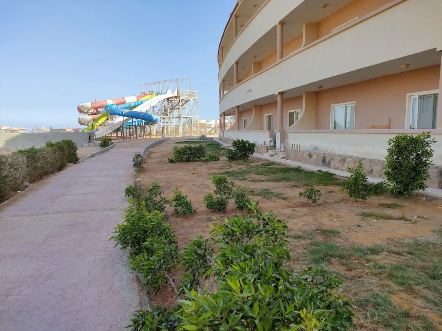 Alhayat Ain El Sokhna