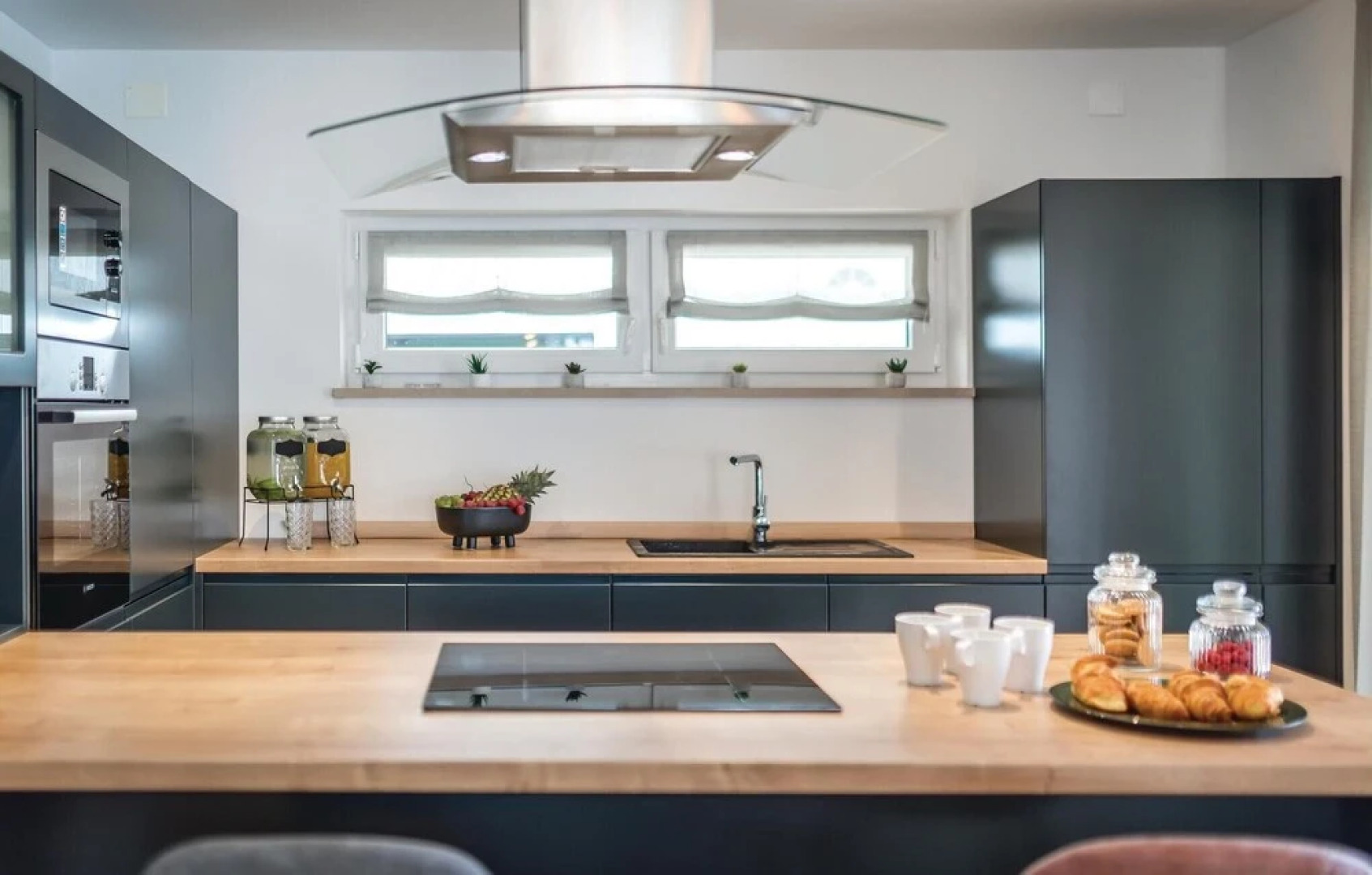 Stunning Home in Pirovac With Wifi, Outdoor Swimming Pool and 5 Bedrooms