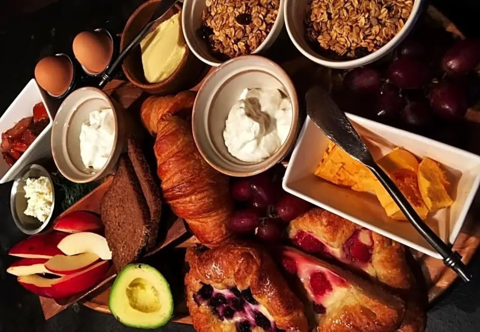 A Suite Retreat - Beyond Bed & Breakfast