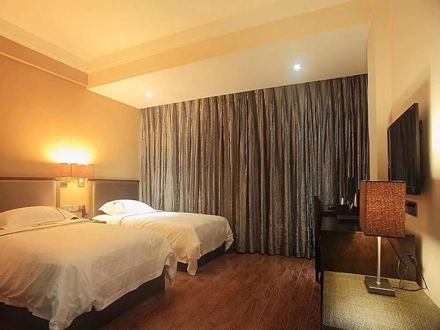 Beihai Camphor Garden Hotel