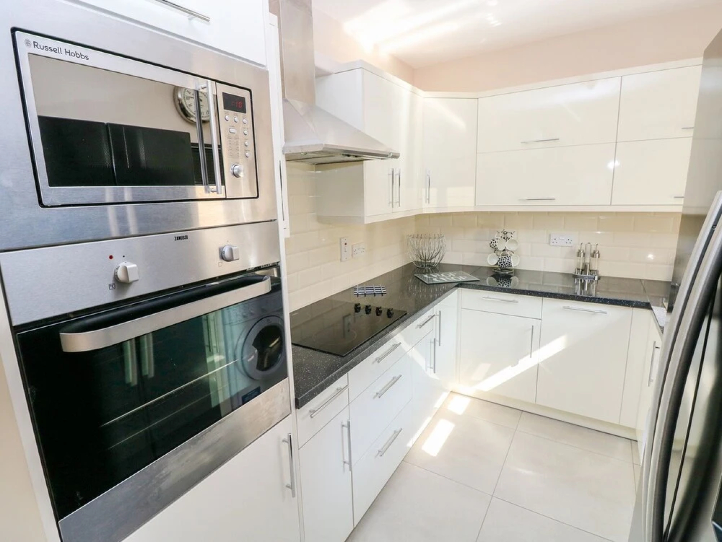 Vineyard Vale 8