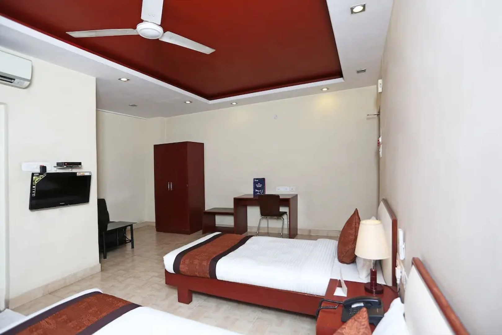 OYO 2737 Residency Square