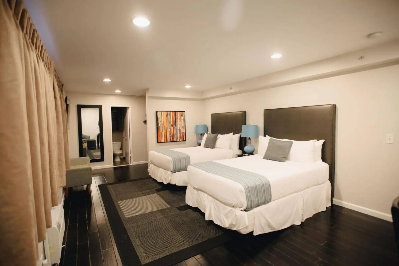 Shelter Hotel