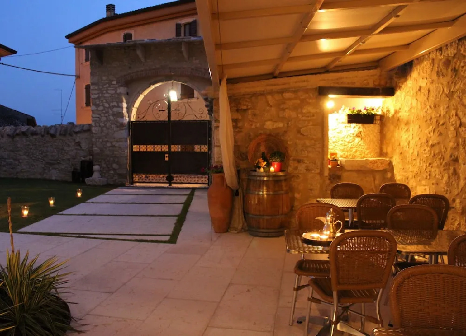 Arco di Vino - Tourist Location