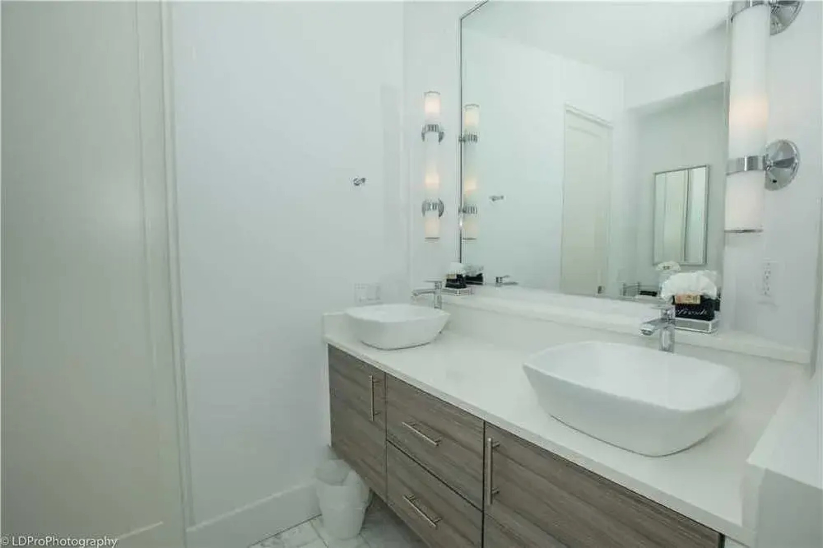 Seabreeze 5 Bedroom Home by RedAwning