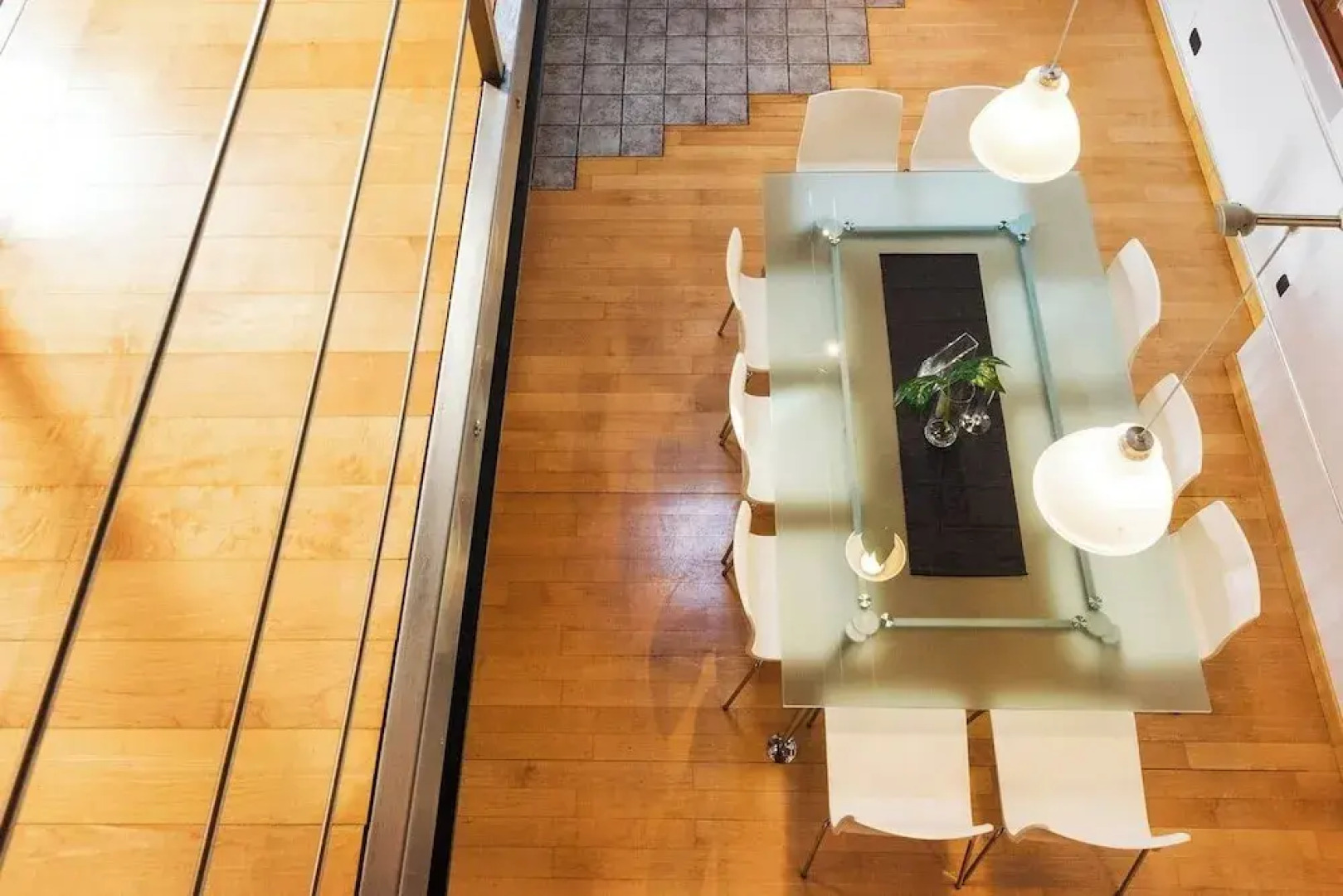 JOIVY Scenic 2BR Apt w/ Balcony & Parking