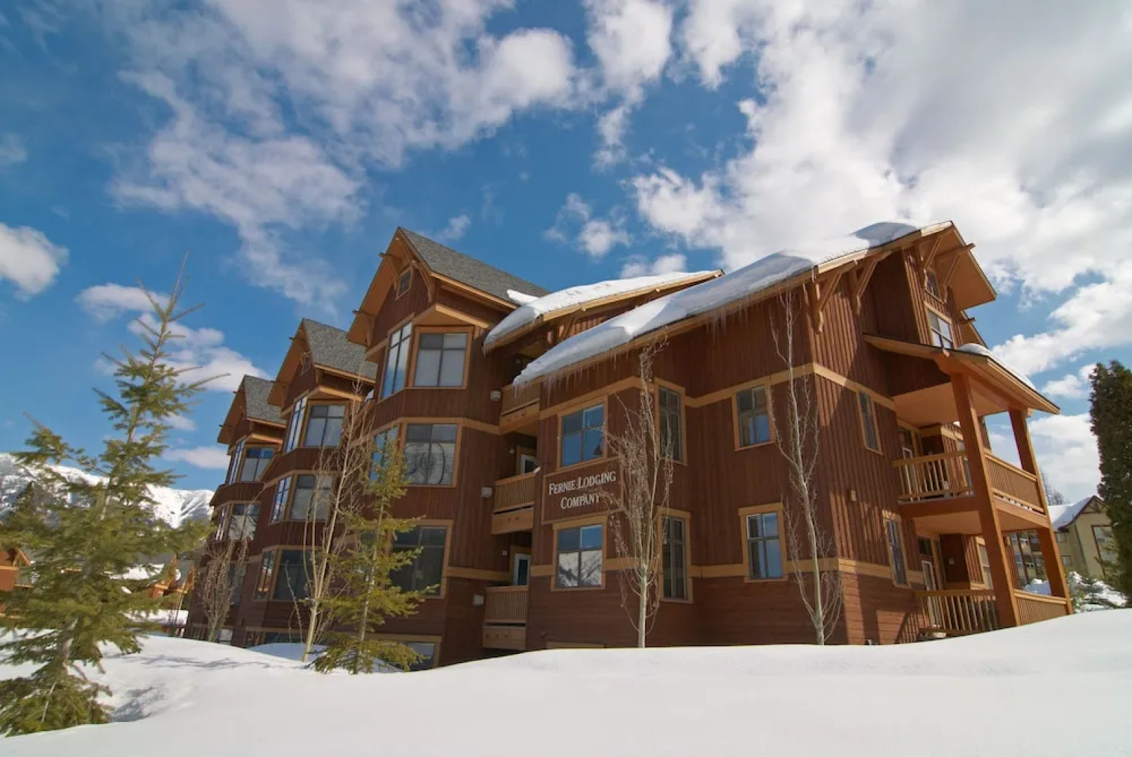 Timberline Lodges by Fernie Lodging Company