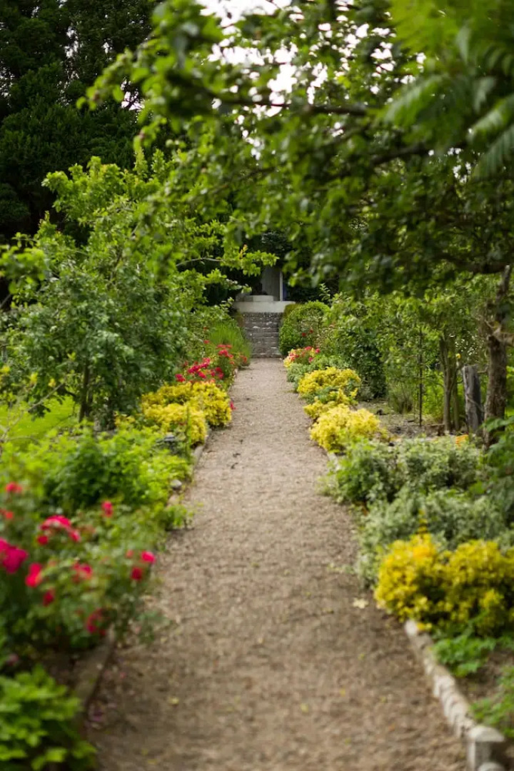 The Mustard Seed at Echo Lodge