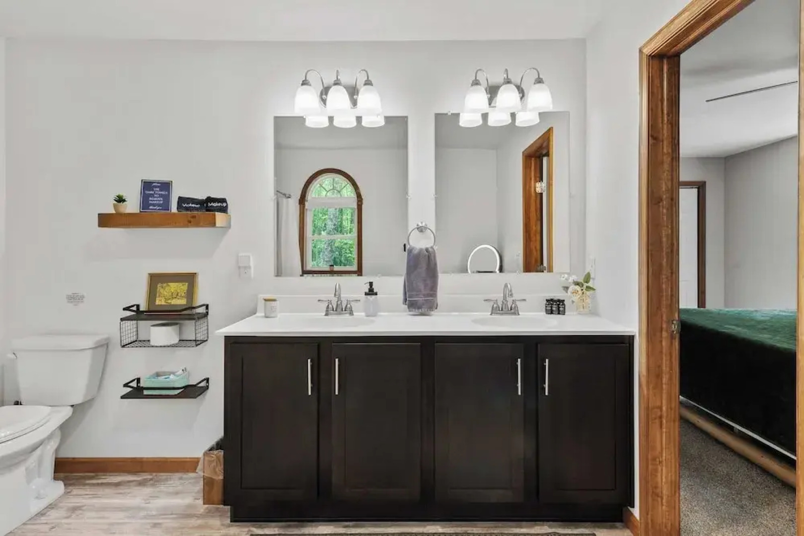 Maple Oasis by Avantstay Newly Built w/ Hot Tub, Game Room & Fire Pit