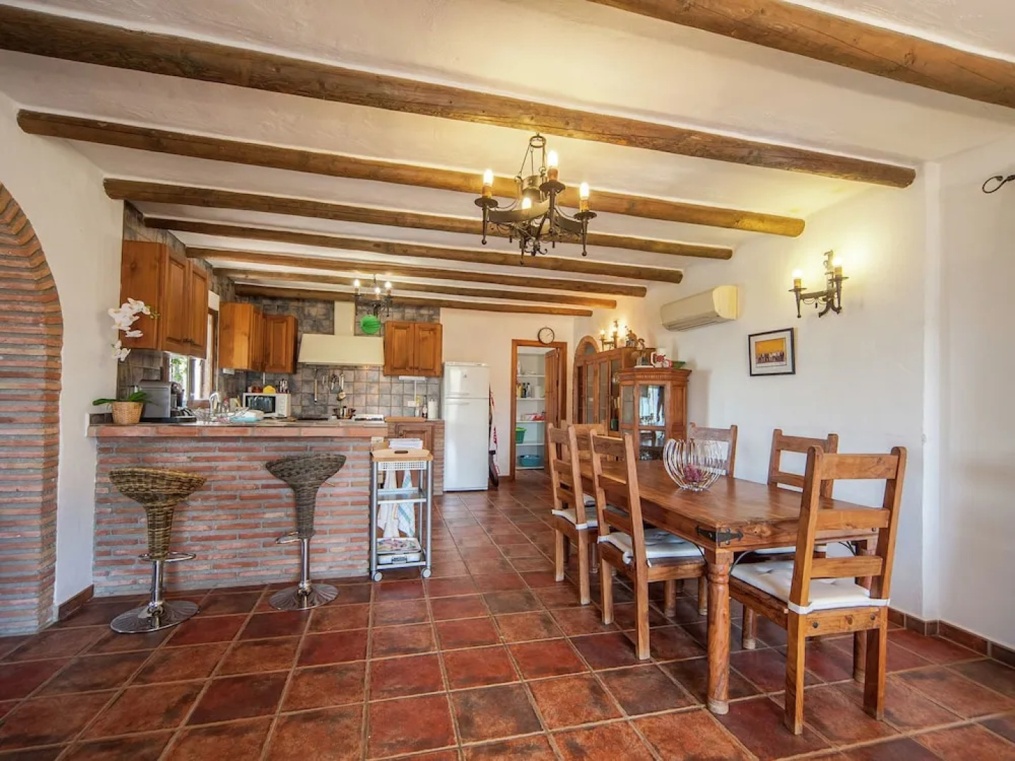 Spacious Cottage With Private Pool and Beautiful Views of Mountains and sea