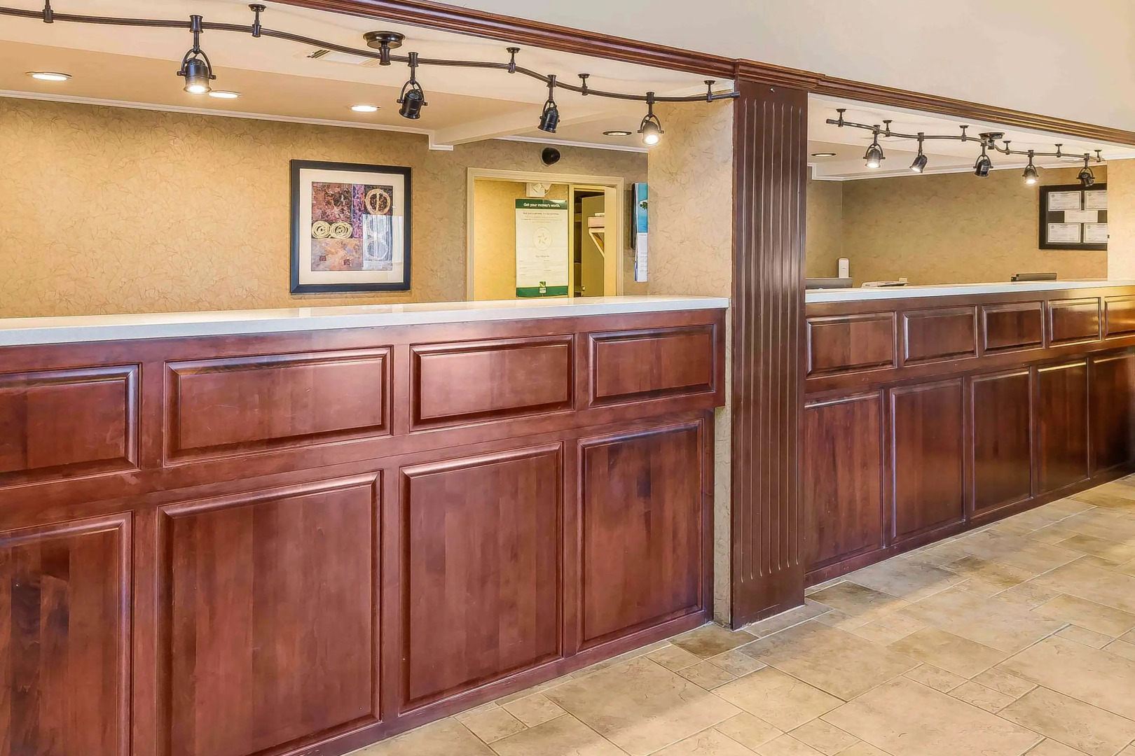 Quality Inn & Suites Sevierville - Pigeon Forge