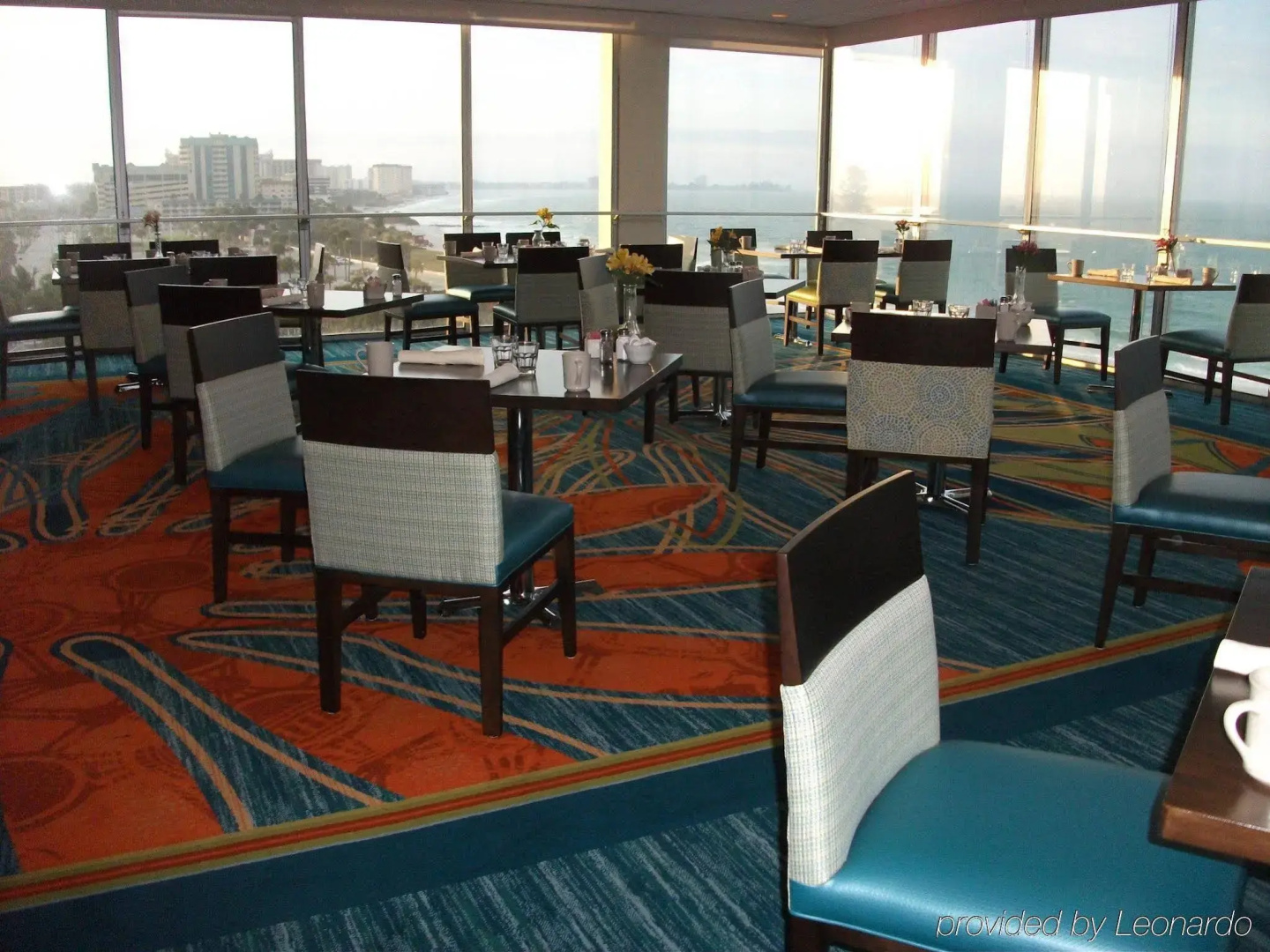 Cirque St. Armands Beachside