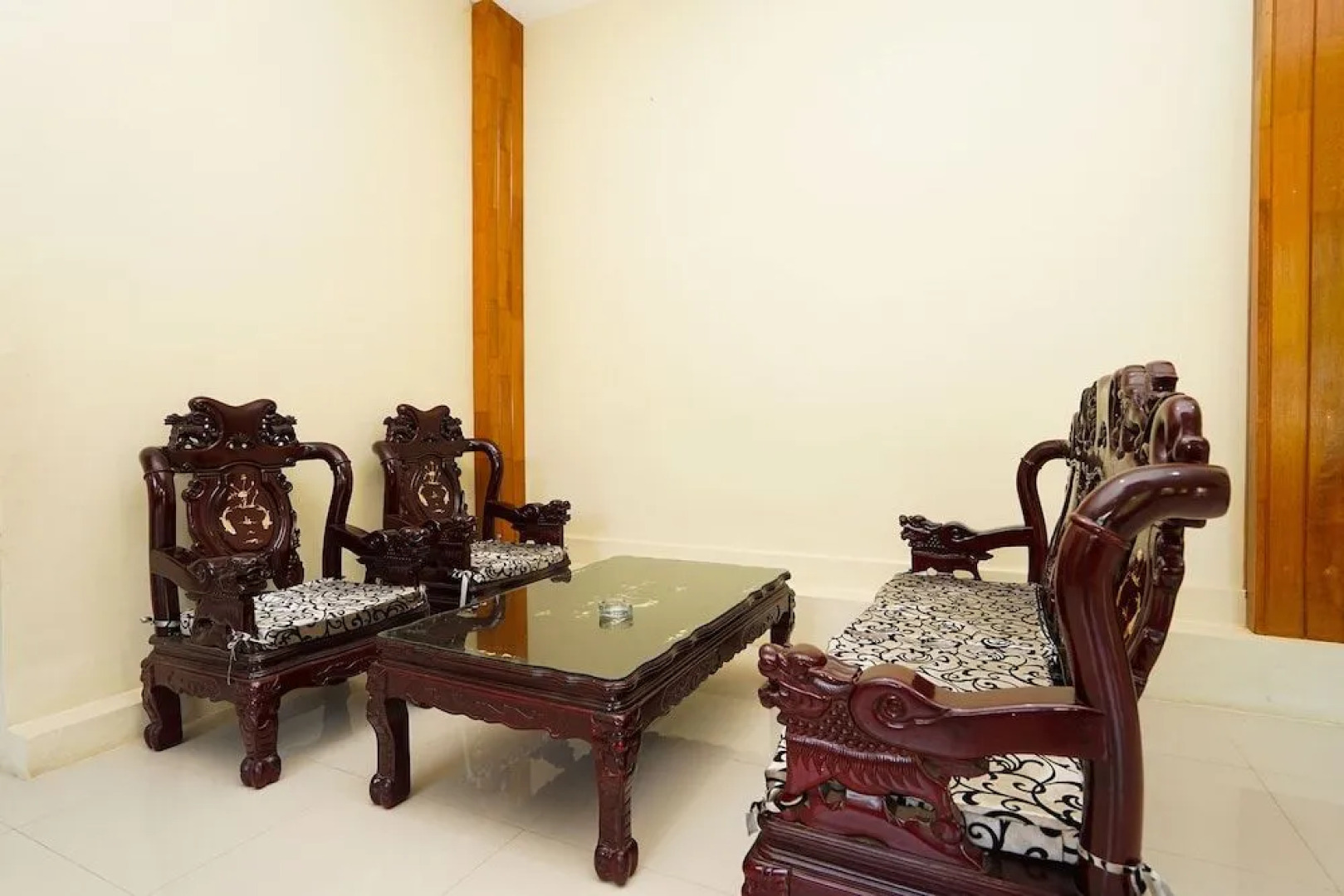 OYO 903 Kampoeng Kita Hotel