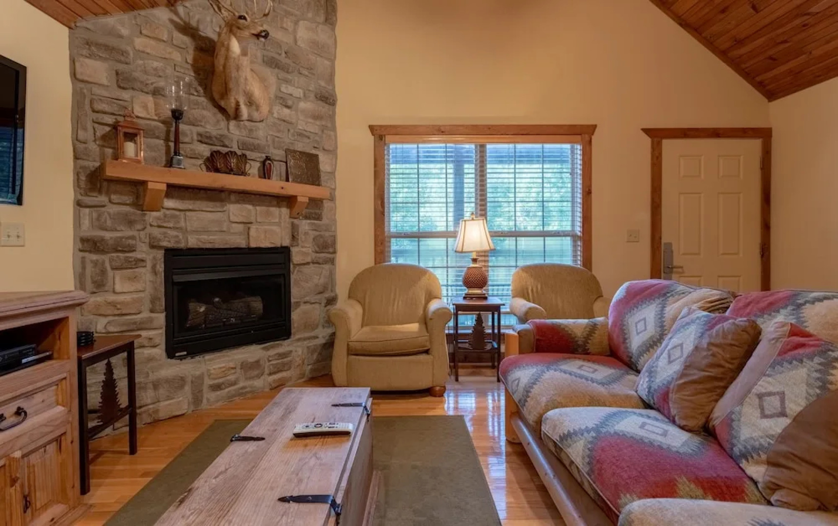 Dragan's Den by RedAwning