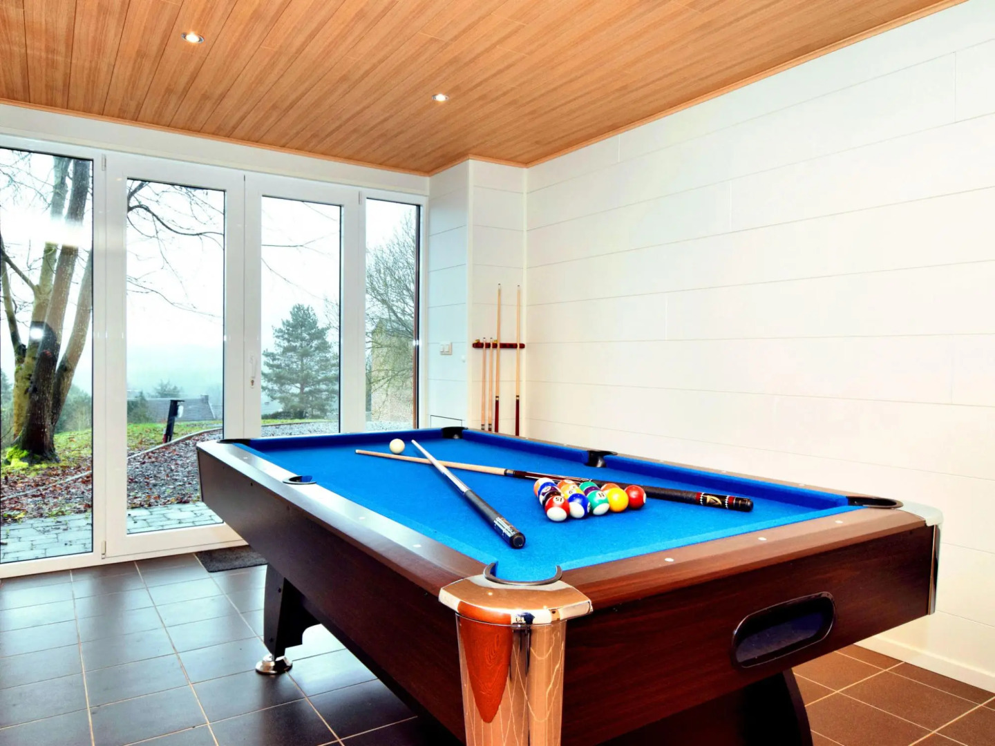 Luxurious chalet in Septon with sauna