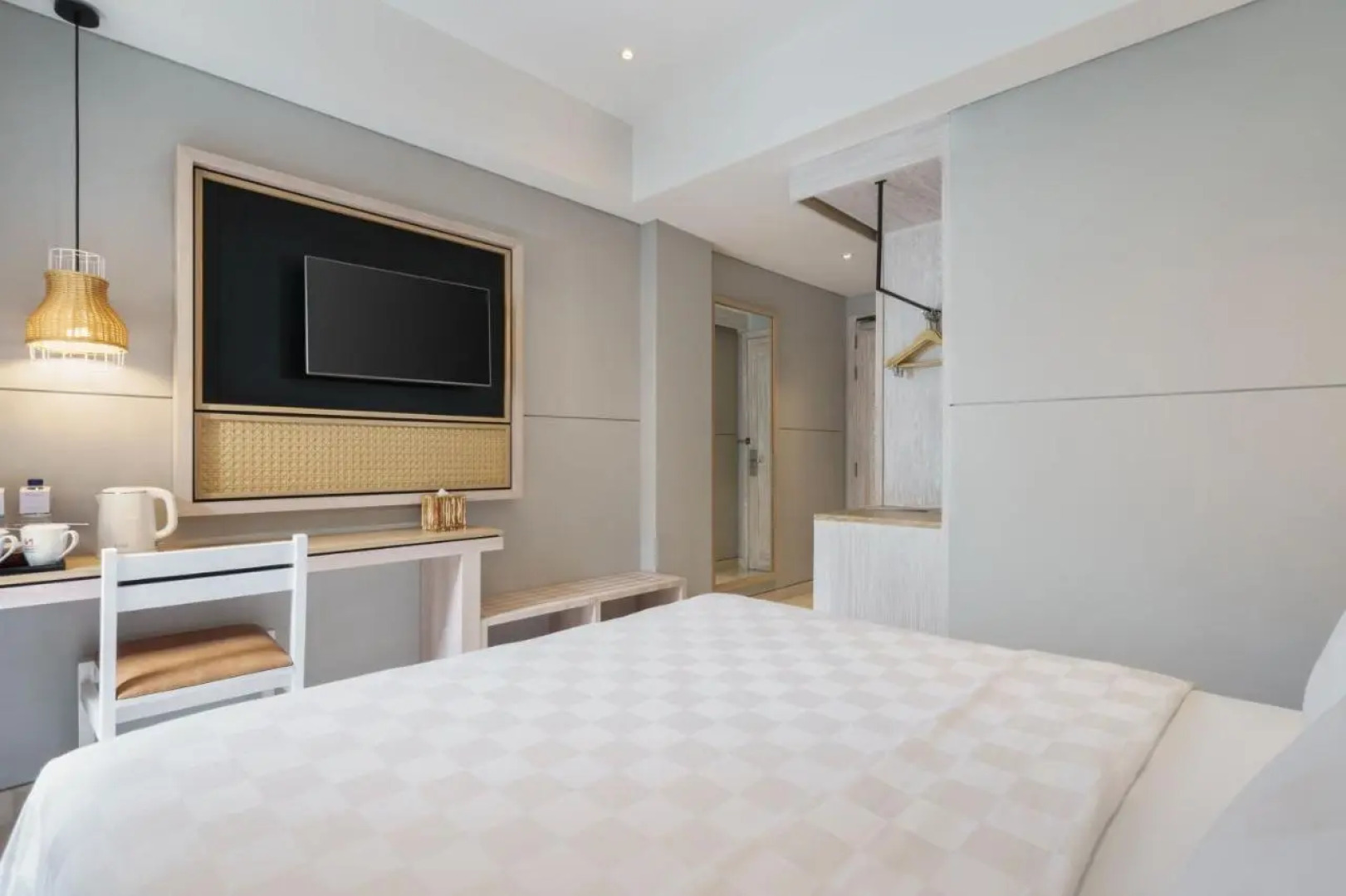 Swiss-Belcourt Lombok