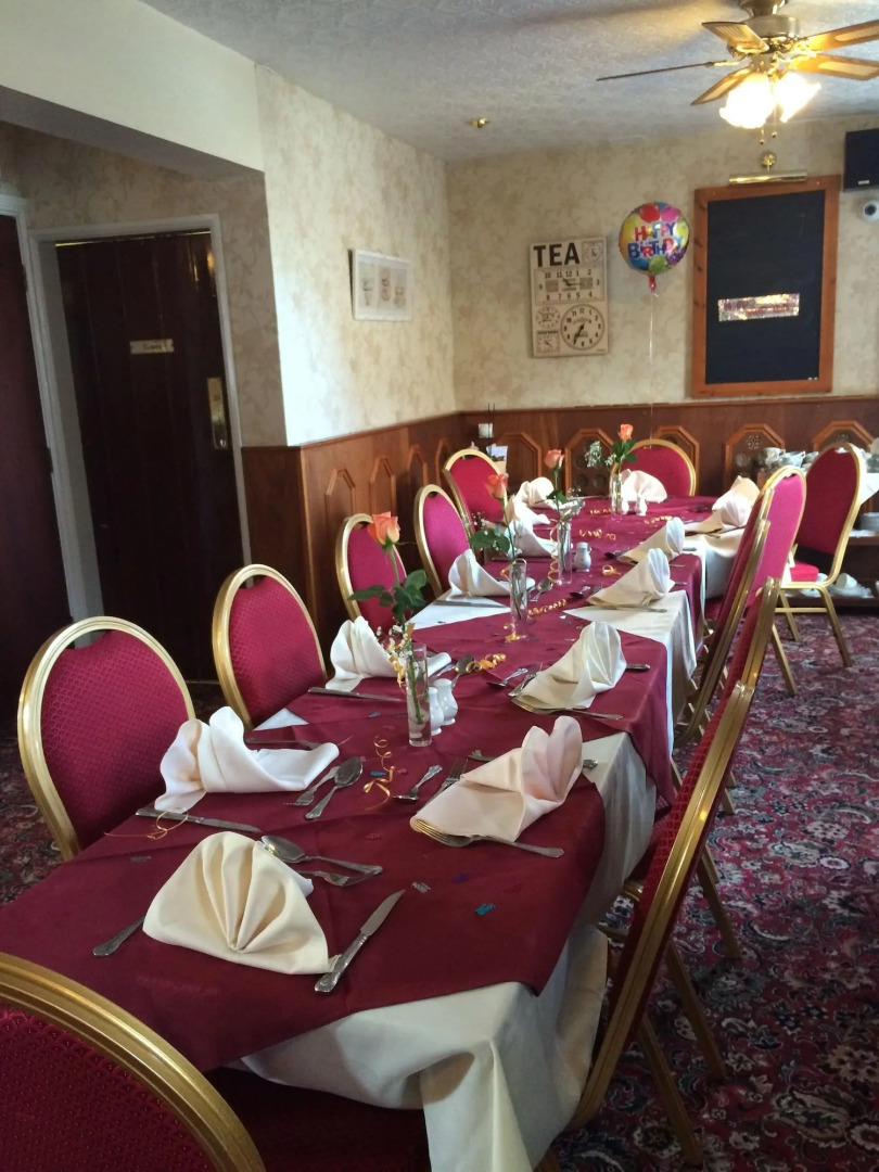 Half Moon Hotel and Restaurant