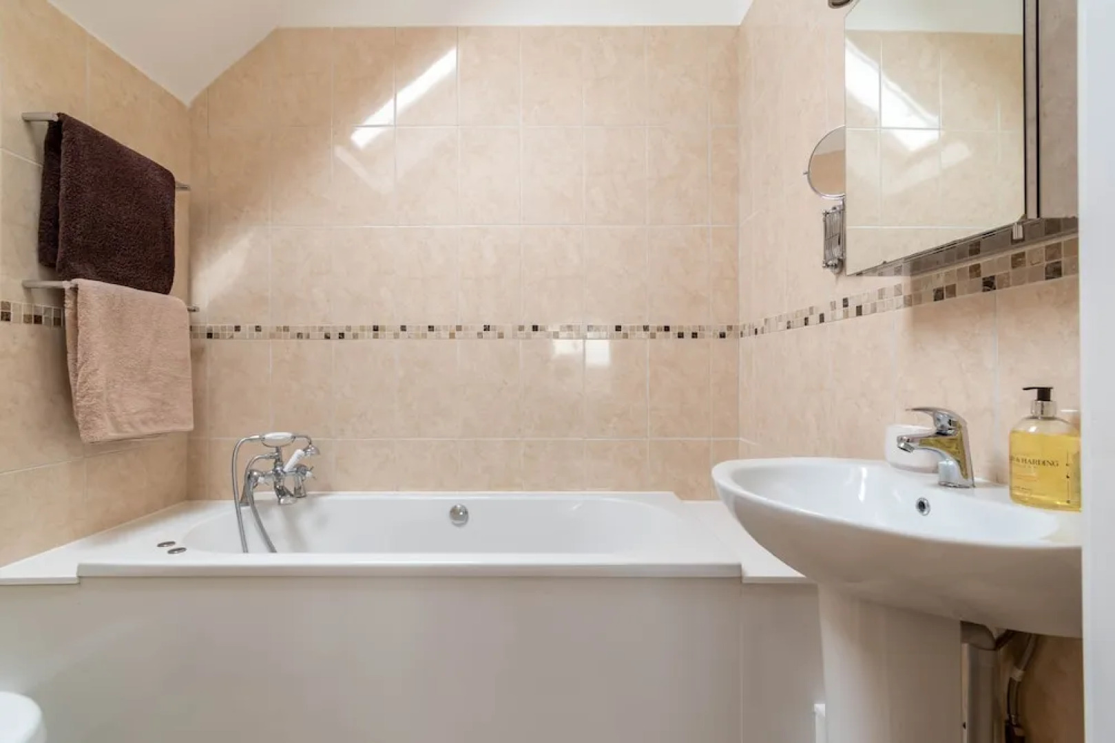 Bryn Eithin Cottage Far From the Madding Crowd