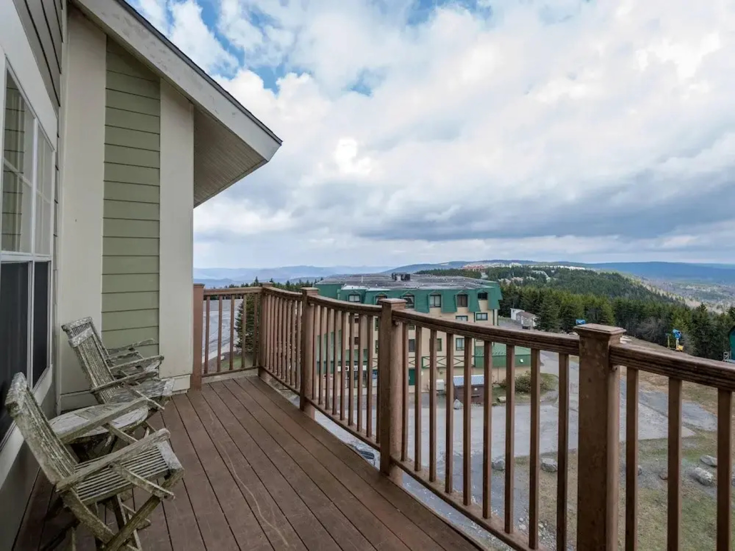 2 Br: Soaring Eagle 402