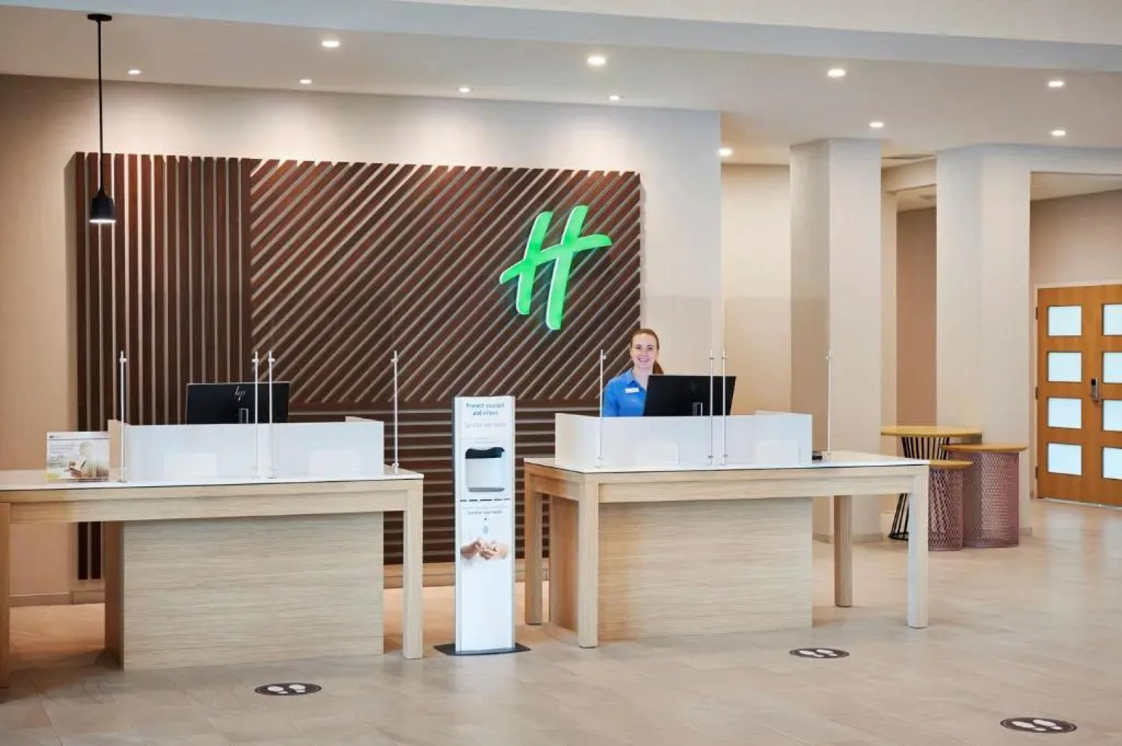 Holiday Inn Hotel & Suites Oakville @ Bronte by IHG