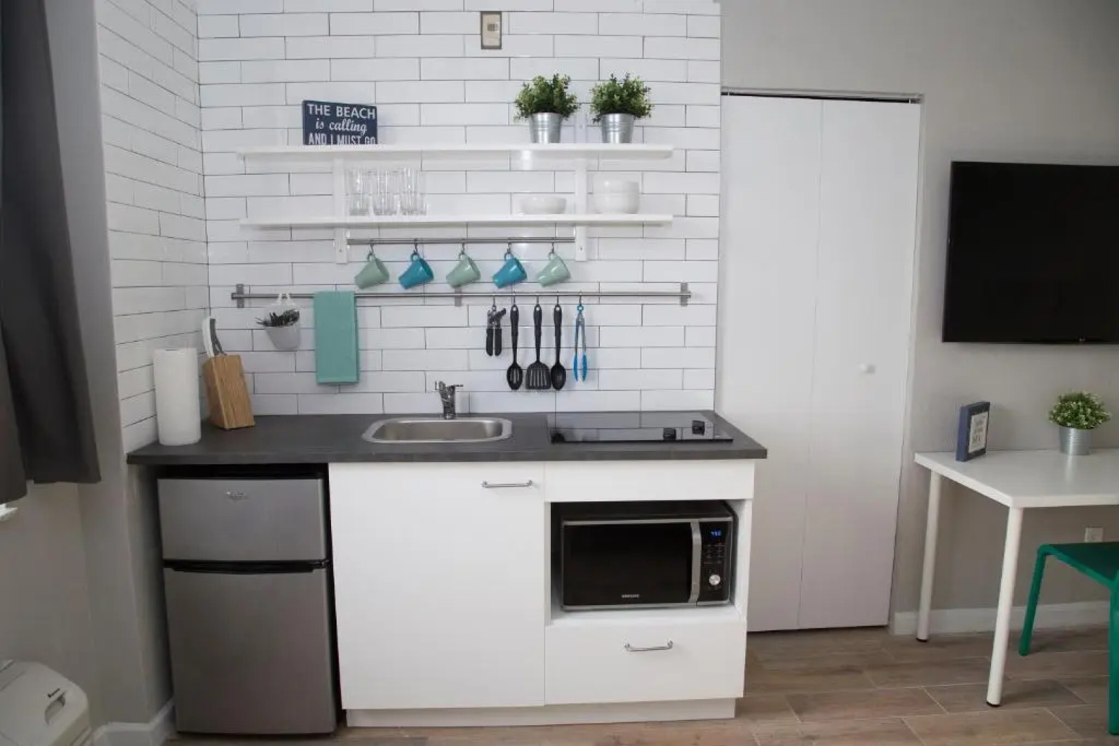 Harbour Beach Oceanfront Resort