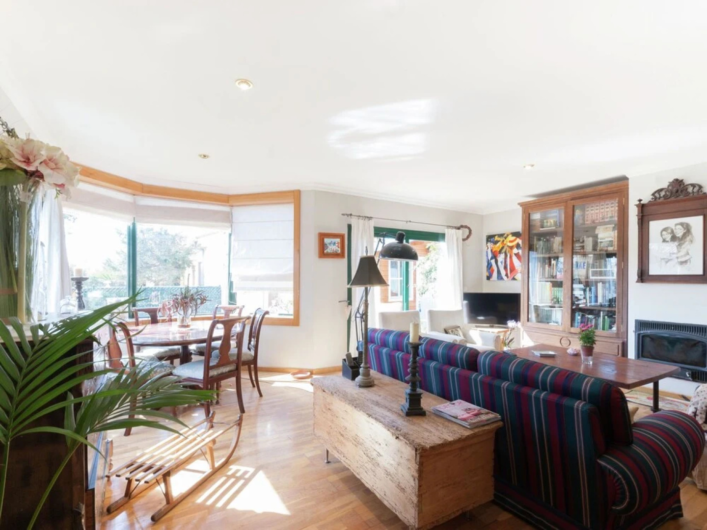 Luring Holiday Home in Girona With Swimming Pool