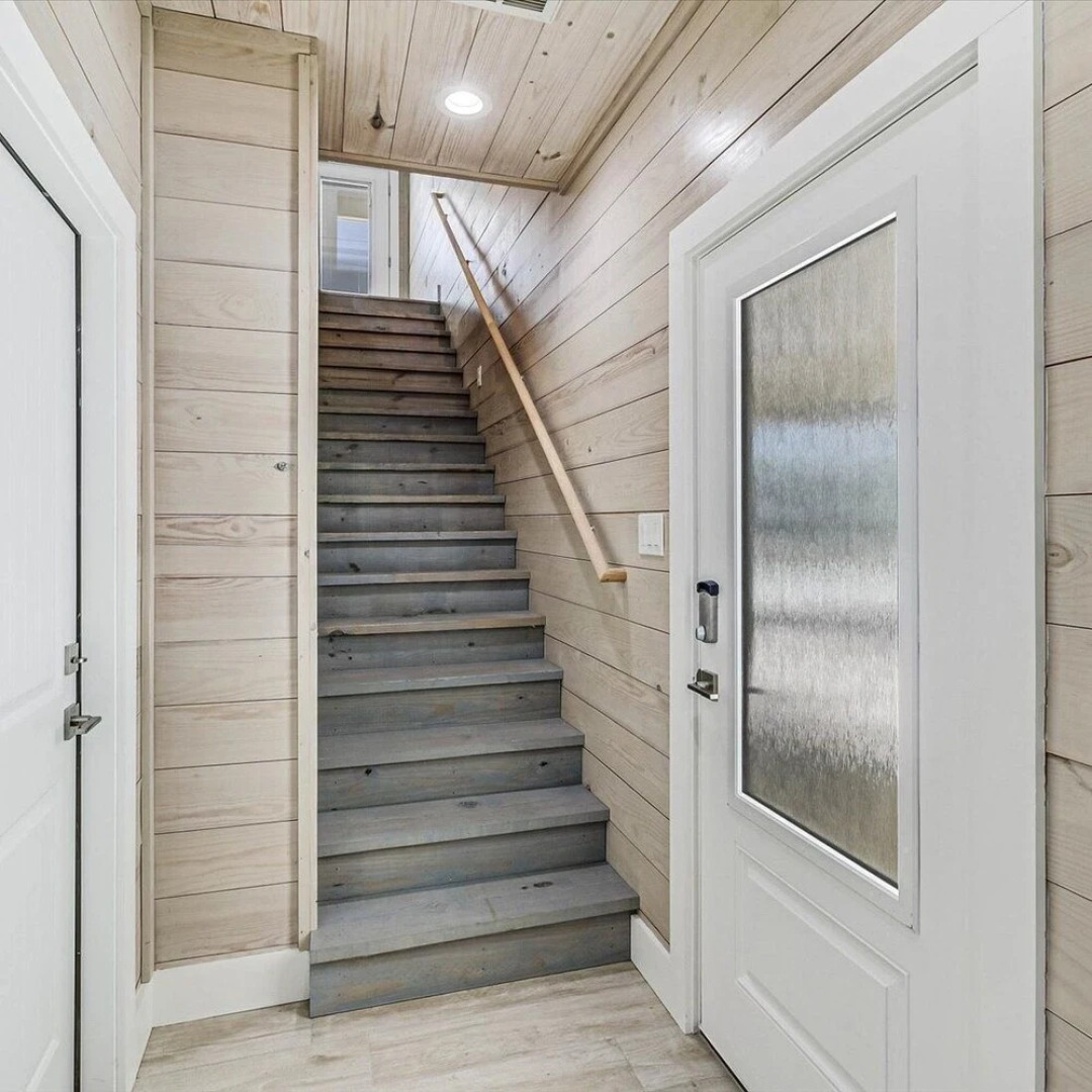 Under The Sea Sp107 4 Bedroom Home by RedAwning