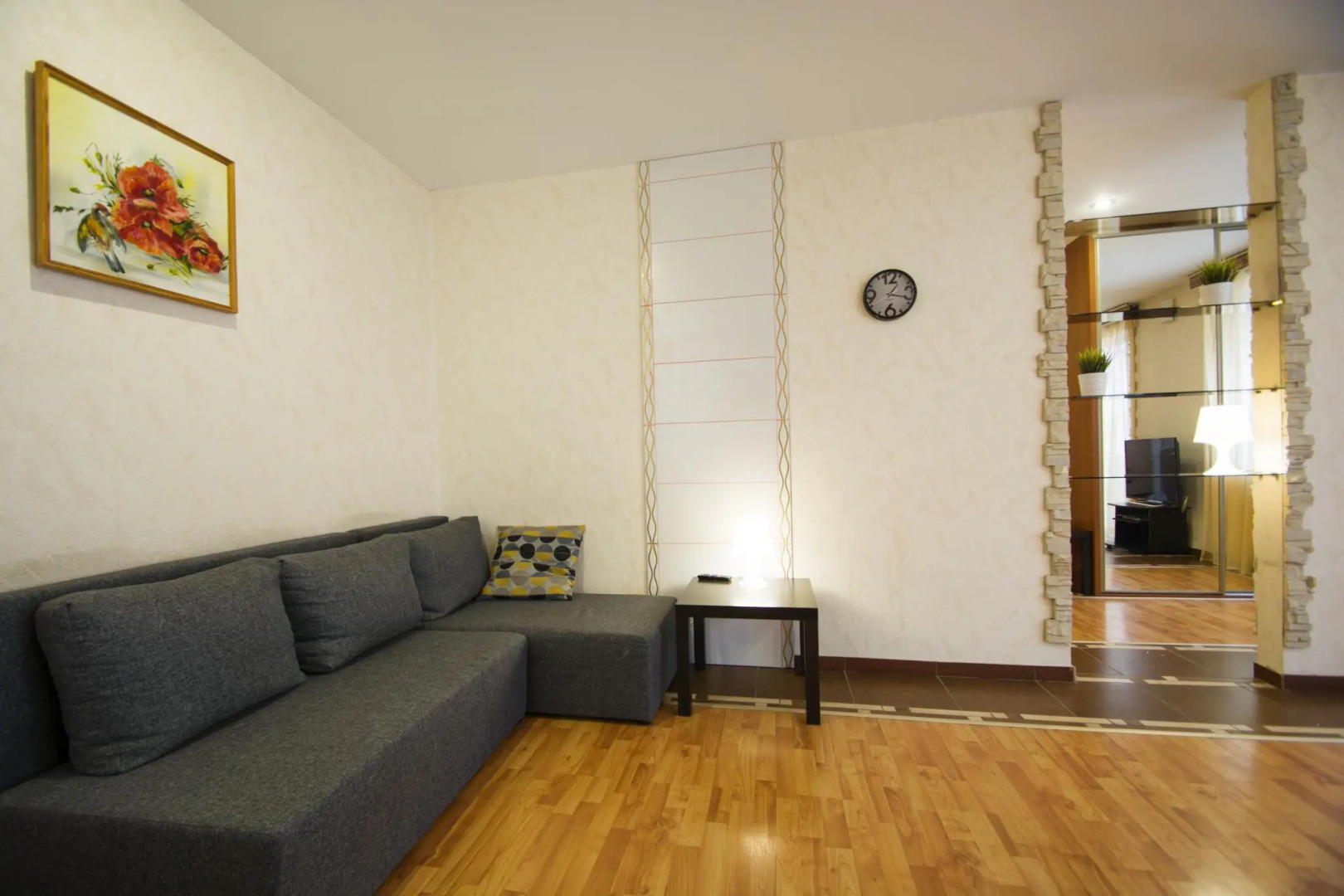 Апартон на проспекте Независимости 52